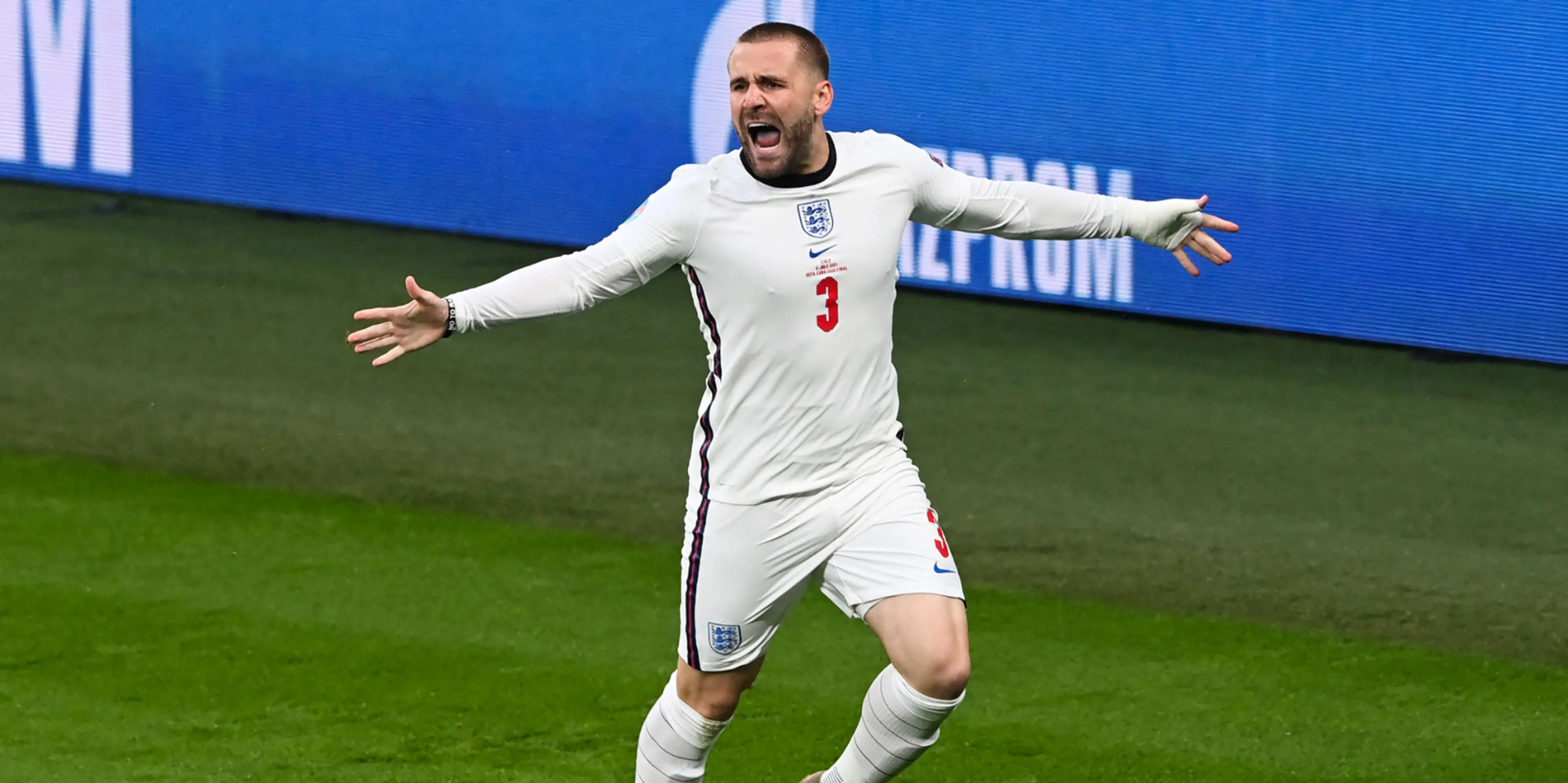 Copertina di Luke Shaw eroe per gli inglesi, ha giocato la finale Euro 2020 con costole rotte