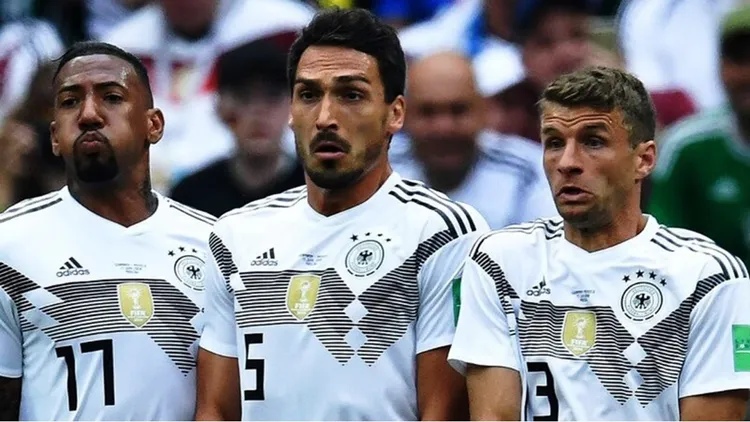 /images/l/w/lw-esclude-hummels-boateng-e-muller.jpg