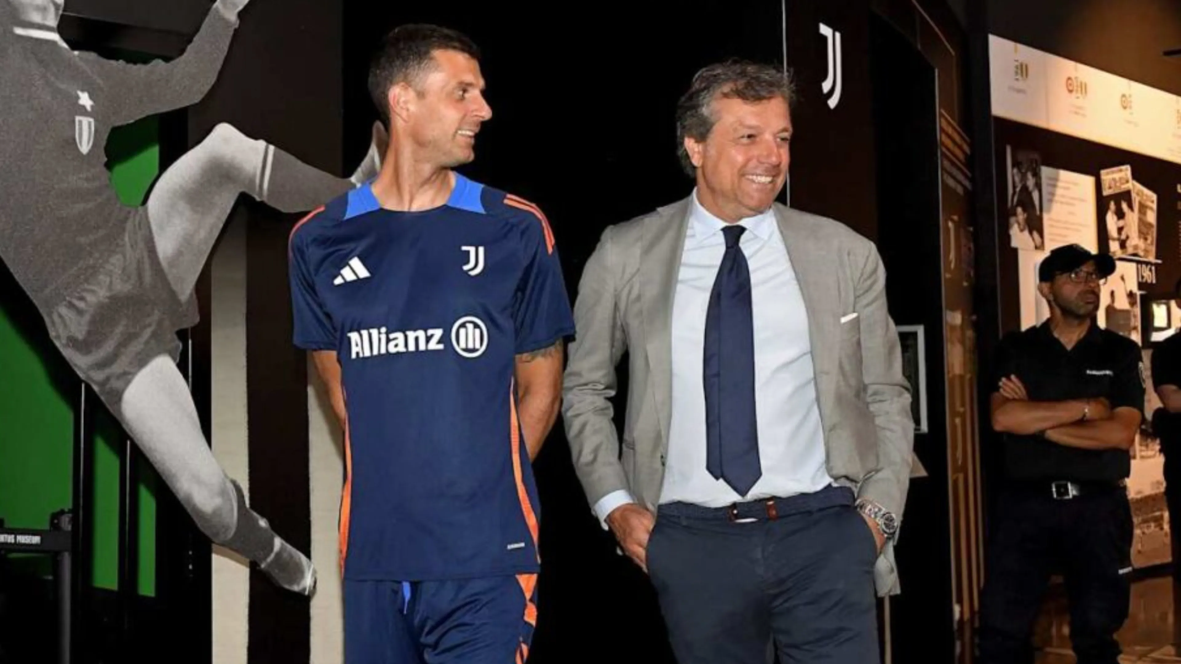 Copertina di Ma come fa la Juve a spendere tutti quei soldi? Il Cds svela: "In realtà Giuntoli ha speso solo 54 mln quest'estate"