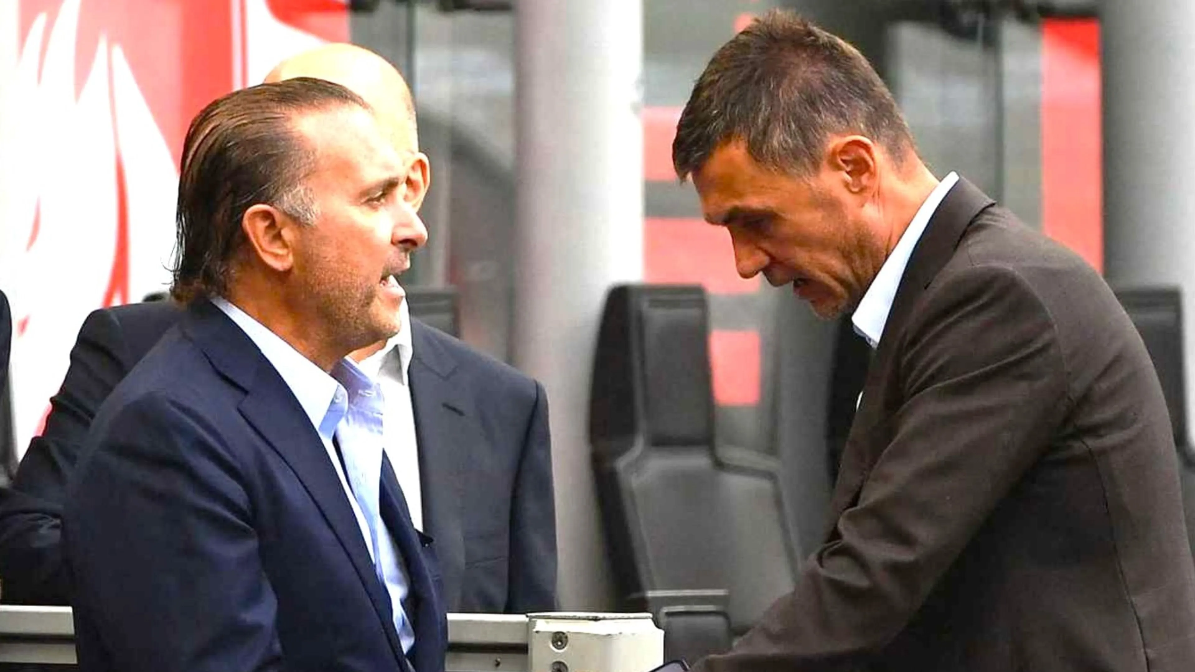 Copertina di Milan, tensioni tra Maldini e Cardinale. A rischio il futuro dell'ex capitano rossonero?