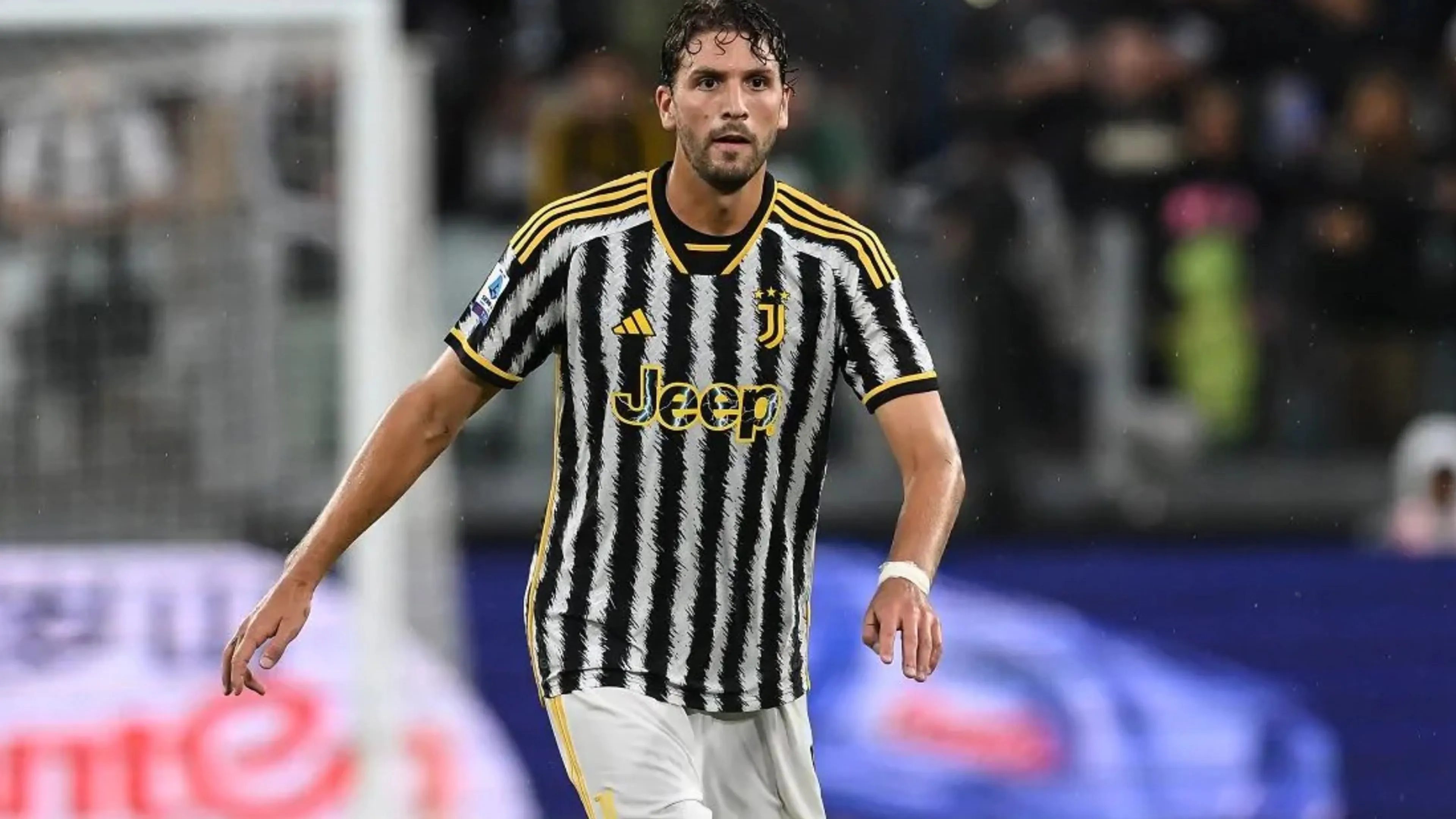 Copertina di Locatelli: "Qualcosa si è incrinato, è colpa mia". Cosa intendeva il centrocampista della Juve?