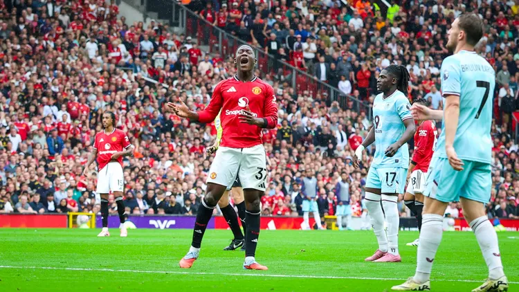 /images/m/a/n/manchester-united-manu-fc-v-burnley-fc-english-premier-league-manchester-united-midfielder-kobbie-mainoo-37-reacts-after-goal-chance-frustrated-during-the-manchester-united-fc-v-burnley-fc-english-premier-league-match-at-old-trafford-manchester-england-united-kingdom-on-30-august-2025-credit-phil-duncan-every-second-media-editorial-use-only-all-images-are-copyright-every-second-media-limited-no-images-may-be-reproduced-without-prior-permission-all-rights-reserved-premier-league-and-football-league-images-are-subject-to-licensing-agreements-with-football-dataco-limited-see-https-wwwfootball-datacocom-copyright-ximago-everyxsecondxmediax-esm-1572-0211-philxduncanx-xeveryxsecondxmediaxjpg_1757173067467.jpg
