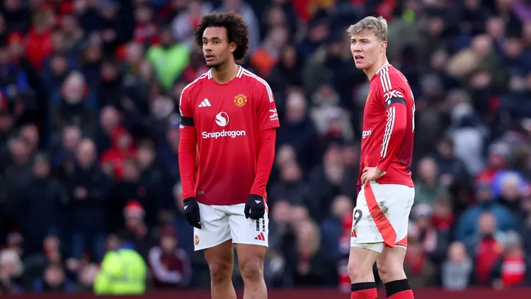 /images/m/a/n/manchester-united-manu-fc-v-crystal-palace-fc-premier-league-joshua-zirkzee-and-rasmus-hojlund-of-manchester-united-look-dejected-during-the-premier-league-match-between-manchester-united-fc-and-crystal-palace-fc-at-old-trafford-on-february-2-2025-in-manchester-england-manchester-old-trafford-england-united-kingdom-copyright-xedxsykes-sportsphoto-aplx-14058219jpg_1750464188069.jpg