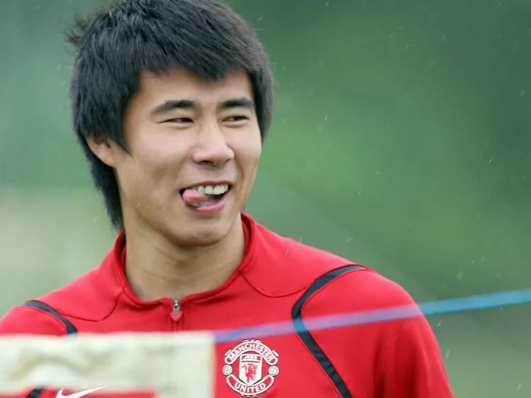 /images/m/a/n/manchester-uniteds-chinese-striker-fang-1576832528.jpg