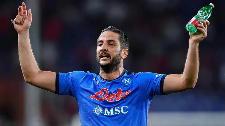 /images/m/a/n/manolas.jpg