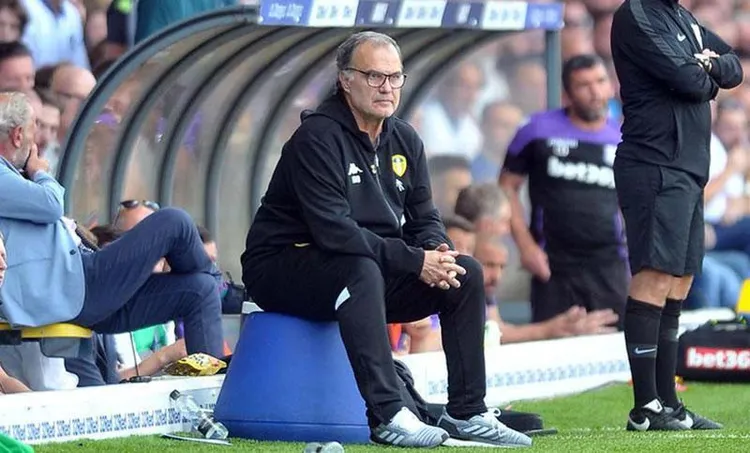 /images/m/a/r/marcelo-bielsa-leeds-united-1.jpg