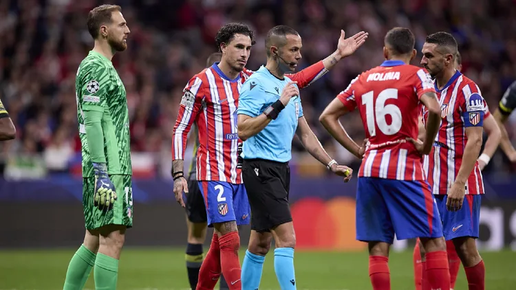 /images/m/a/r/marco-guida-arbitro-atletico-madrid-lille.jpg