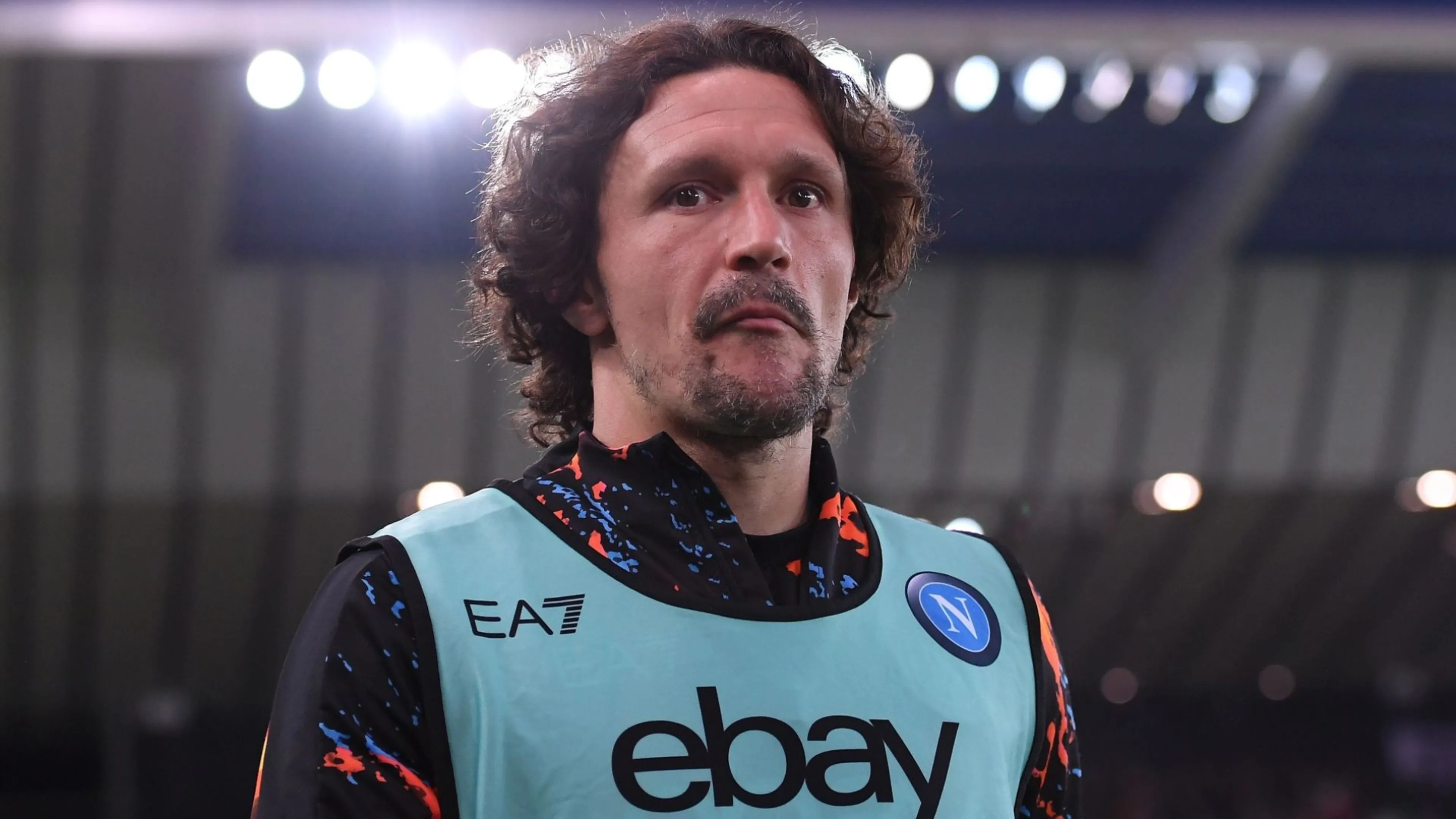Lo strano caso di Mario Rui: reintegrato ma non giocherà mai