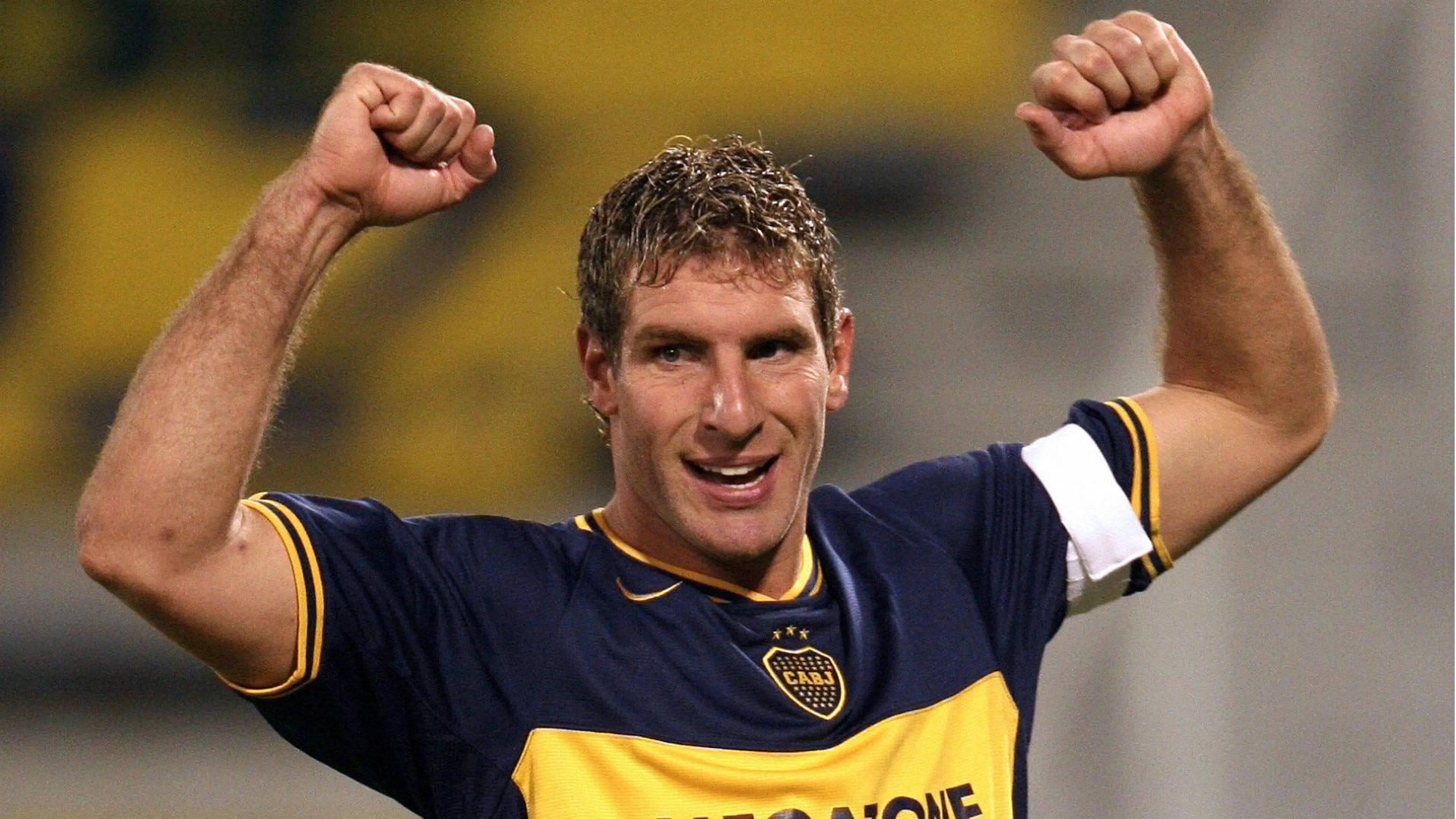Copertina di Bomber dei due mondi: Martin “El Loco” Palermo