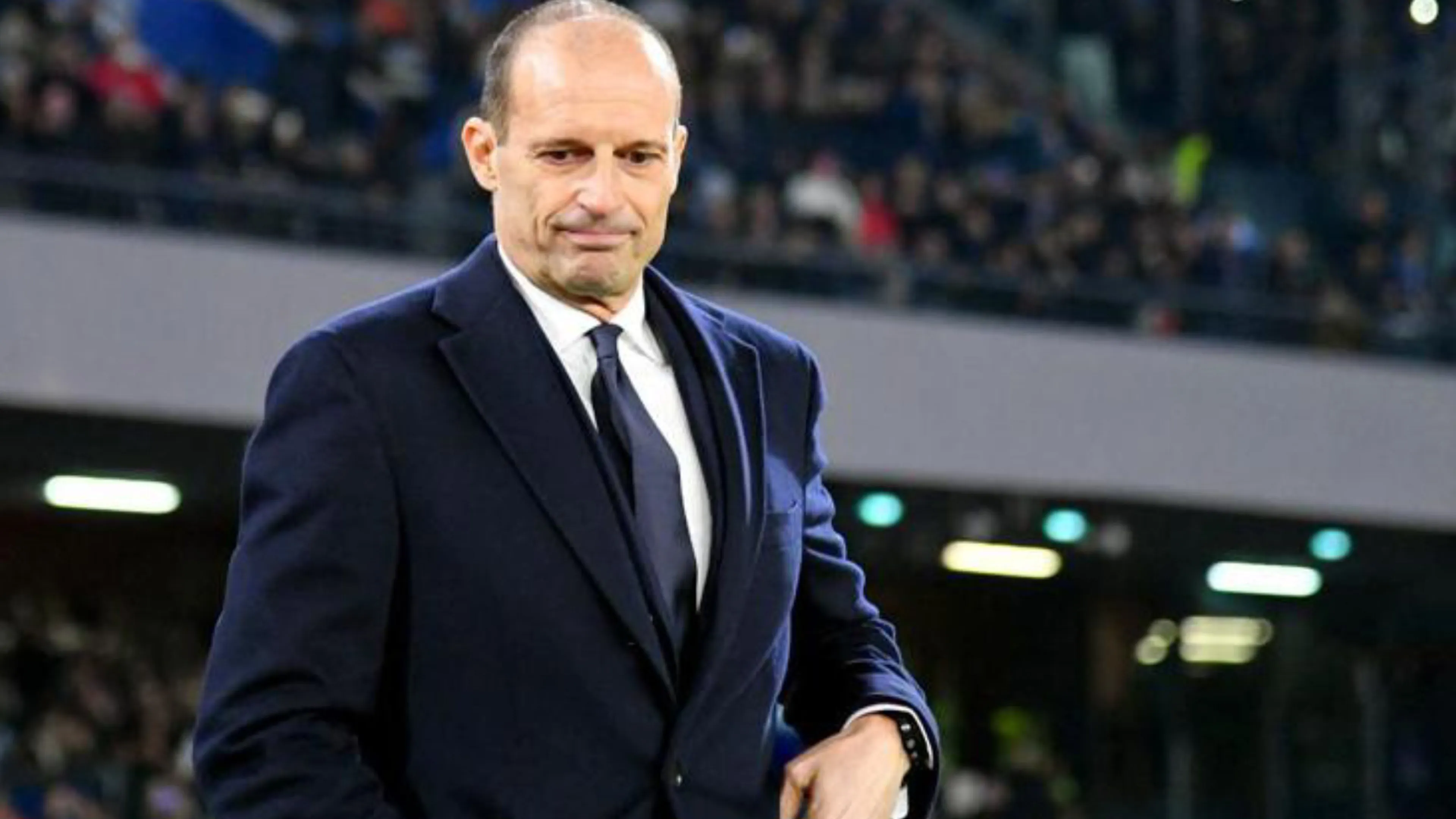 Copertina di Napoli-Juventus, pioggia di critiche dai tifosi bianconeri. Sui social impazza l’hashtag #Allegriout