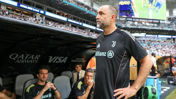 /images/m/a/t/match-between-real-madrid-and-juventus-in-the-fifa-club-world-cup-igor-tudor-of-juventus-during-the-match-against-real-madrid-valid-for-the-round-of-16-of-the-fifa-club-world-cup-at-the-hard-rock-stadium-in-the-city-of-miami-in-the-united-states-on-tuesday-july-1-2025-miami-florida-united-of-america-copyright-xwilliamxvolcovxjpg_1752128776948.jpg