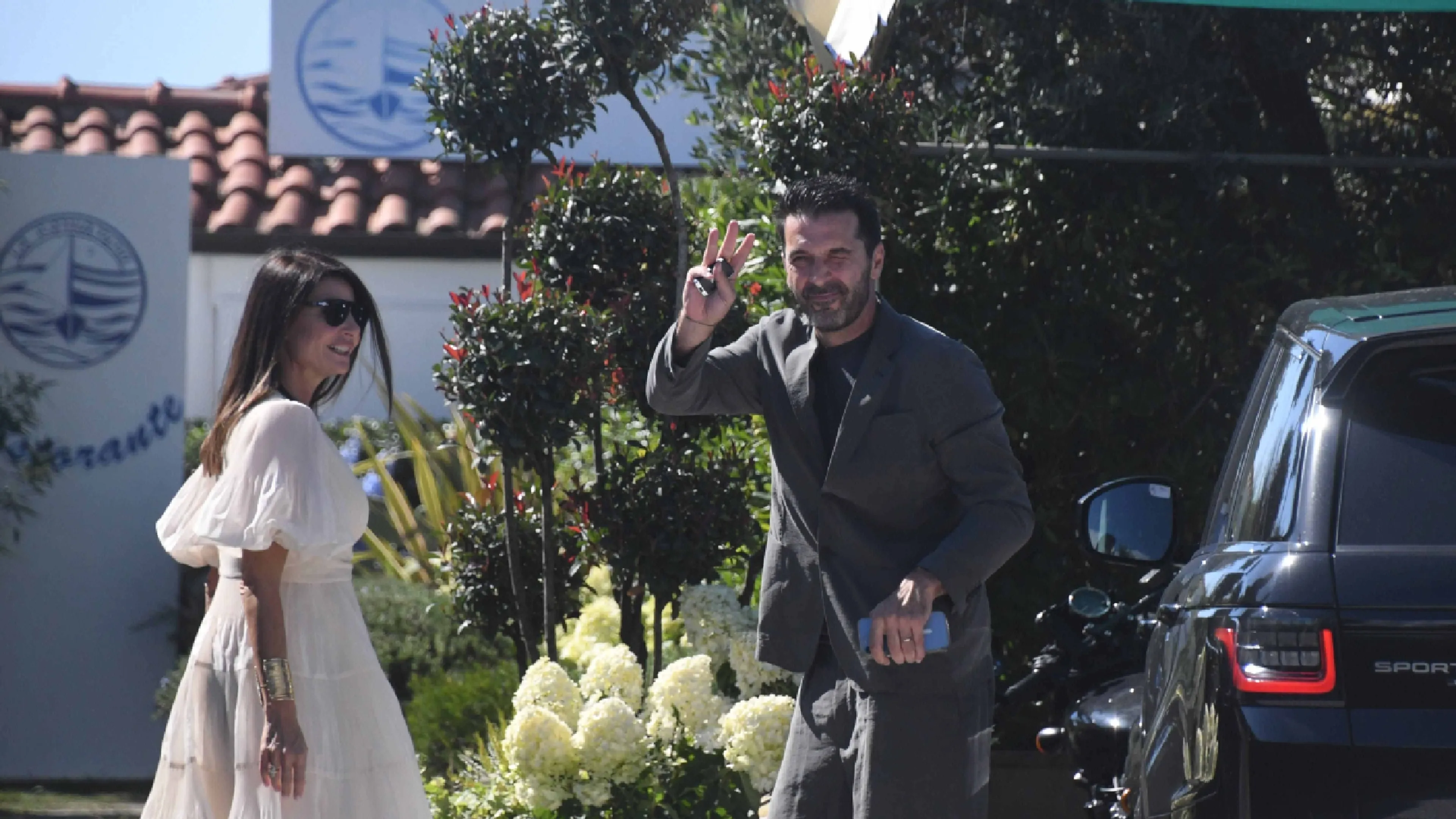 Copertina di Nozze Buffon-D'Amico, l'inaspettato commento di Marca: il titolo è tutto un programma