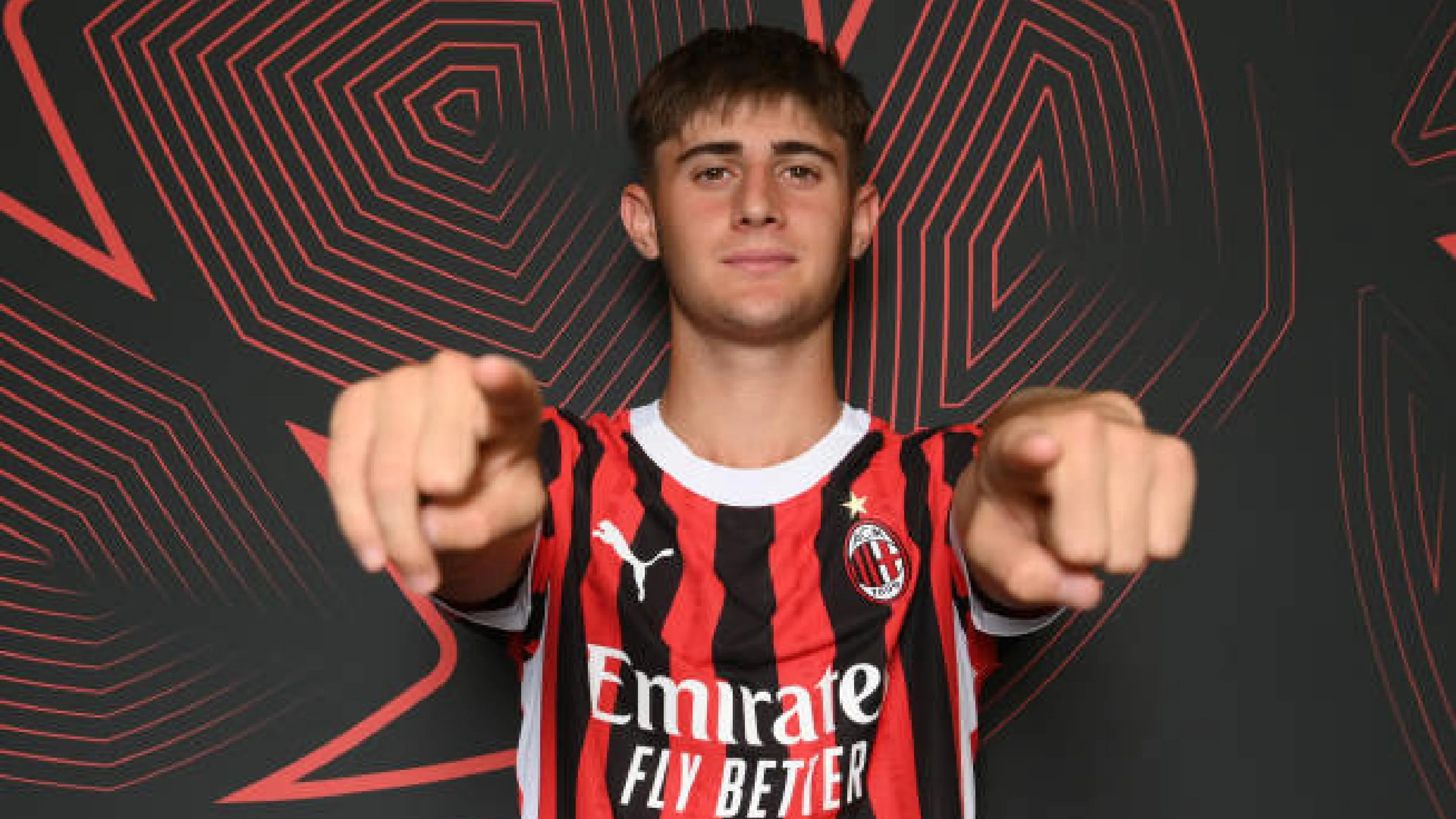 Copertina di SARANNO FAMOSI - Mattia Liberali, il piccolo Mago del Milan che "ricorda Foden" e che ha sorpreso il Real Madrid