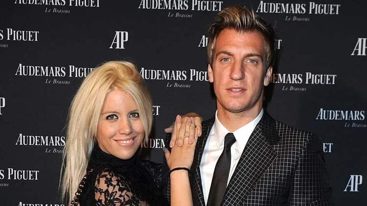 /images/m/a/x/maxi-lopez-wanda-nara.jpg