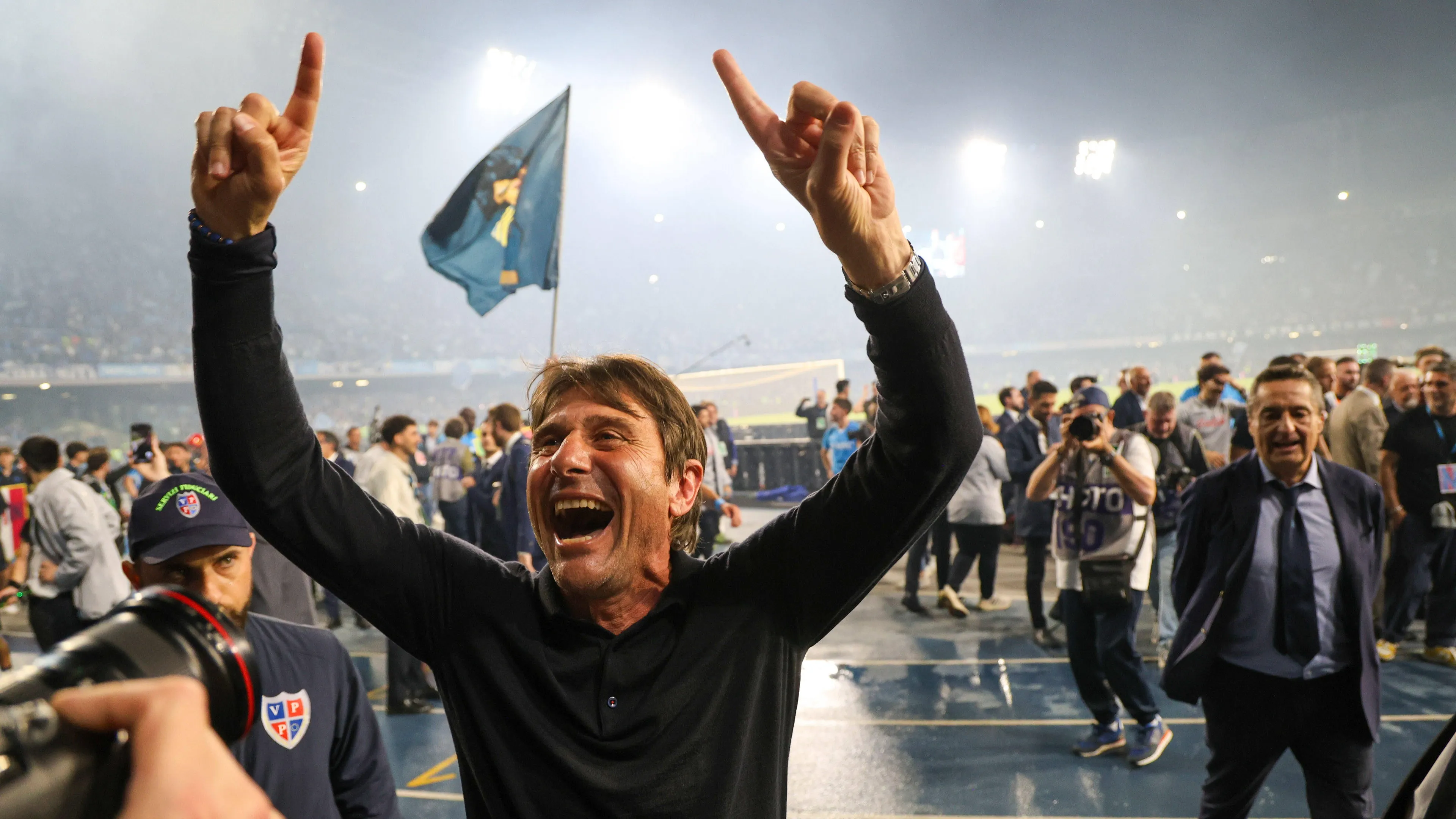 De Laurentiis annuncia la permanenza di Conte al Napoli