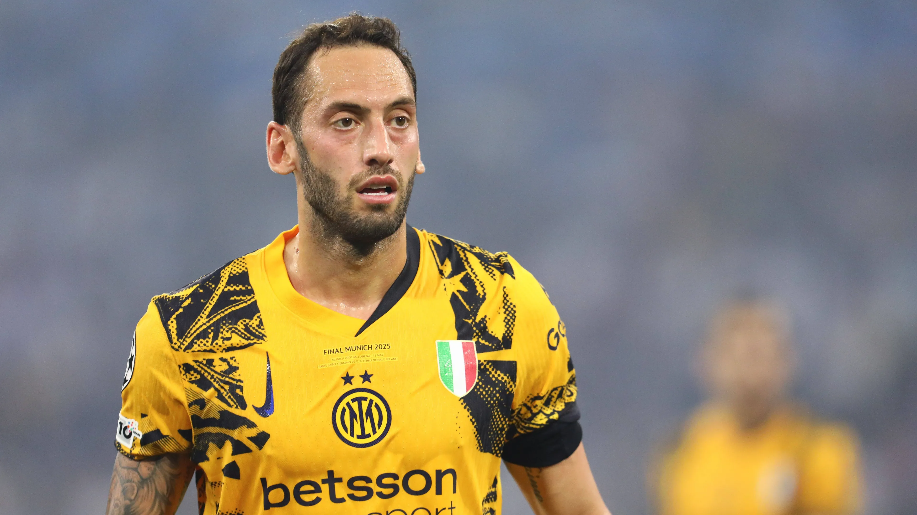 Inter, futuro a sorpresa per Calhanoglu?