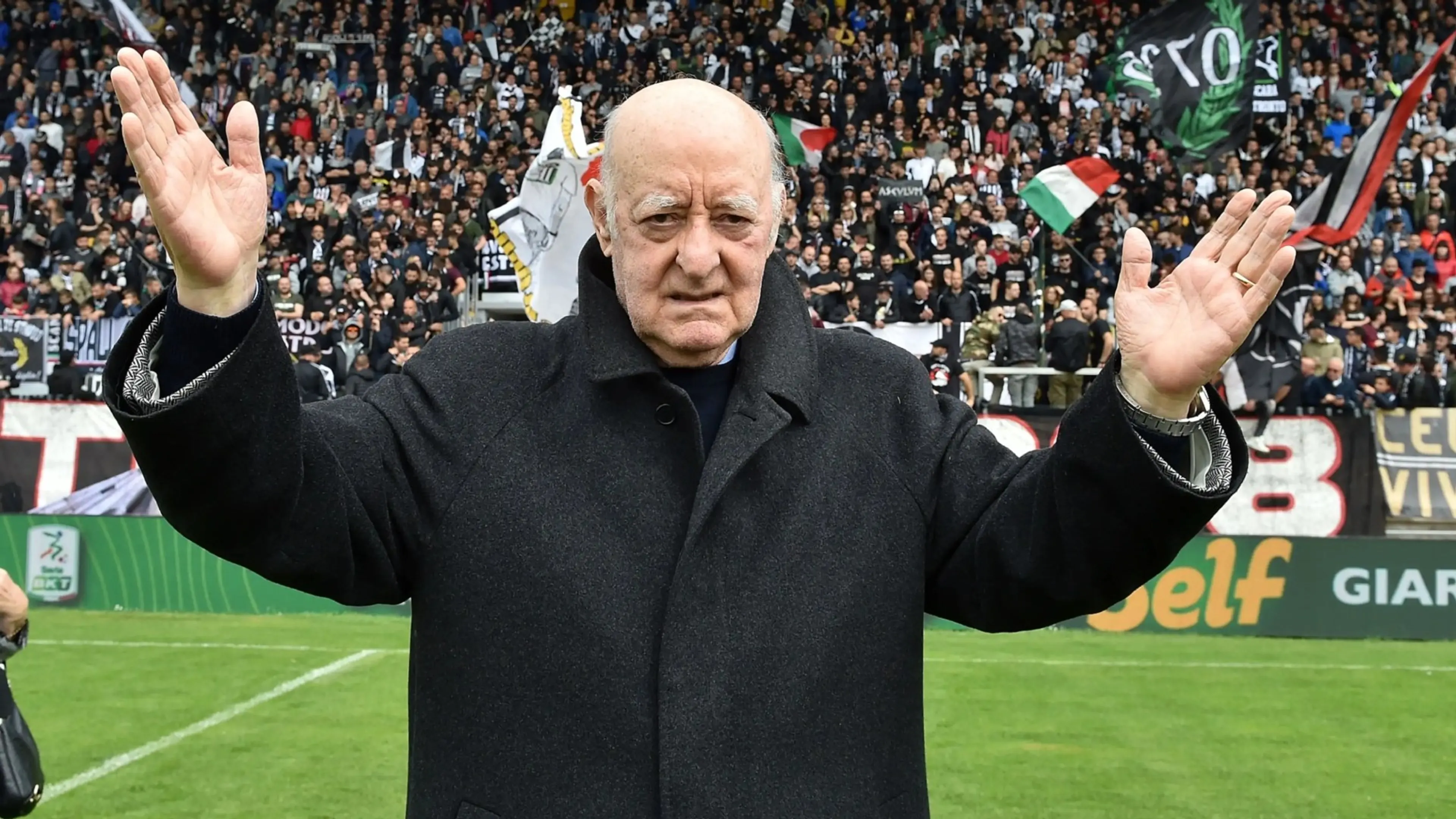 Copertina di Addio a Carlo Mazzone, il saluto del mondo del calcio