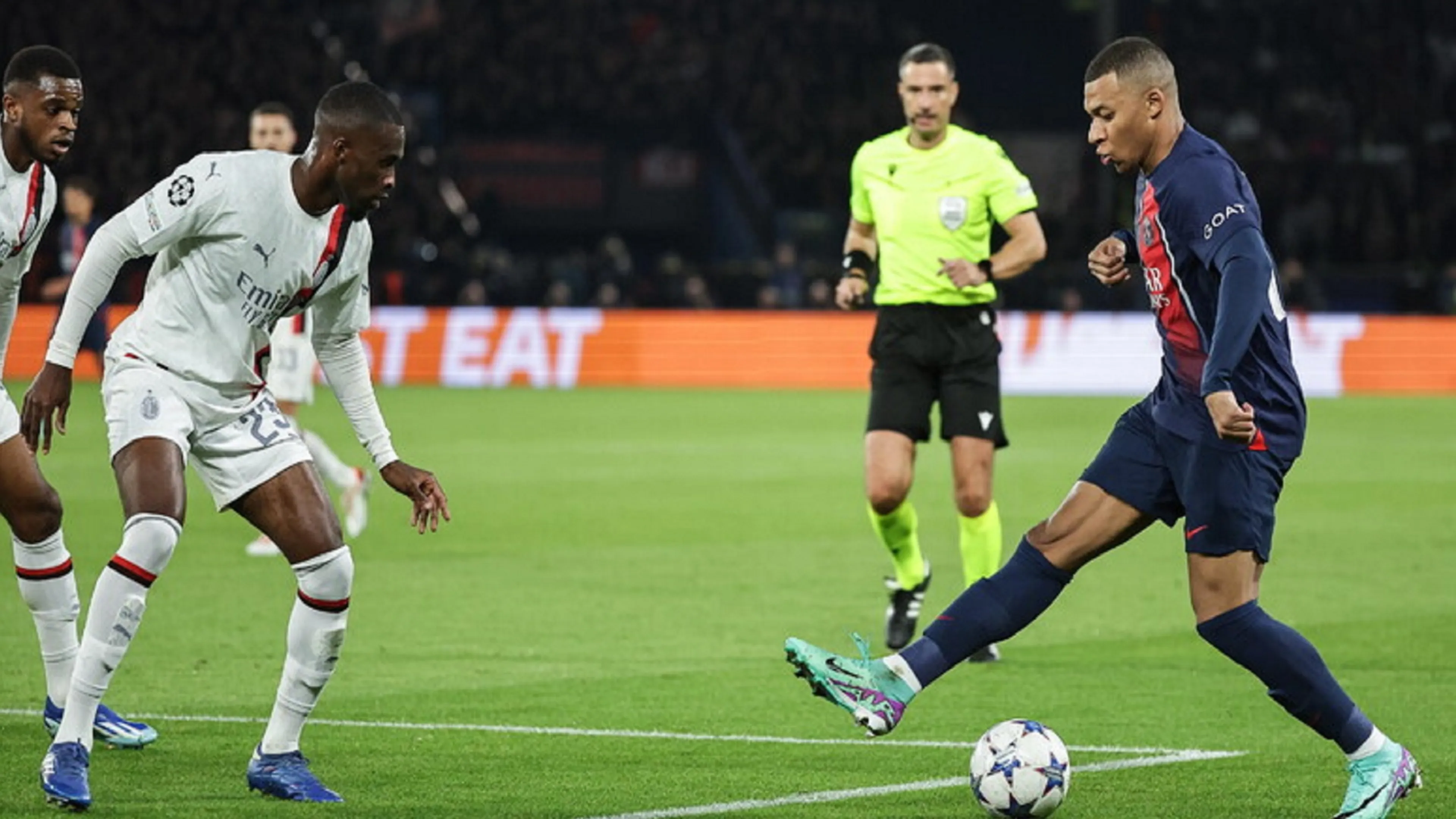 Copertina di PSG-Milan 3-0, rossoneri ultimi e qualificazione a rischio
