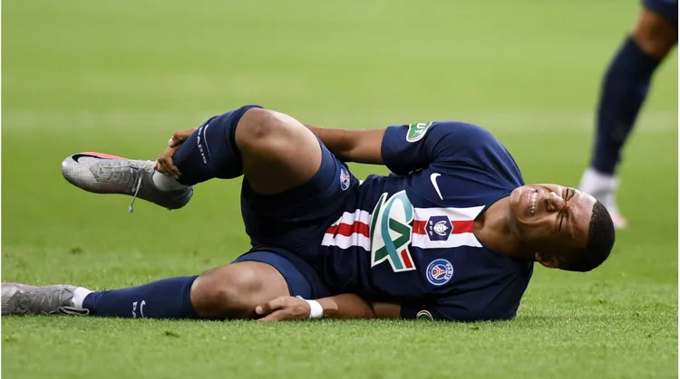 /images/m/b/a/mbappe-infortunio.jpg