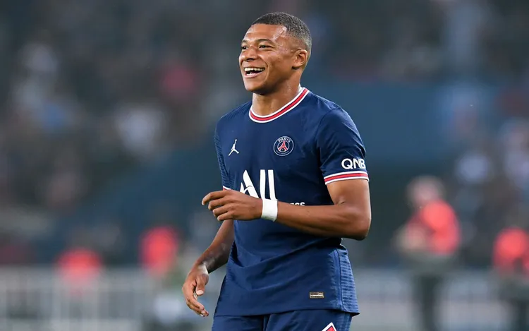 /images/m/b/a/mbappe-real-madrid-1-1.jpg