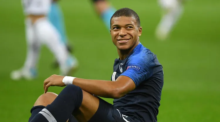 /images/m/b/a/mbappe.jpg