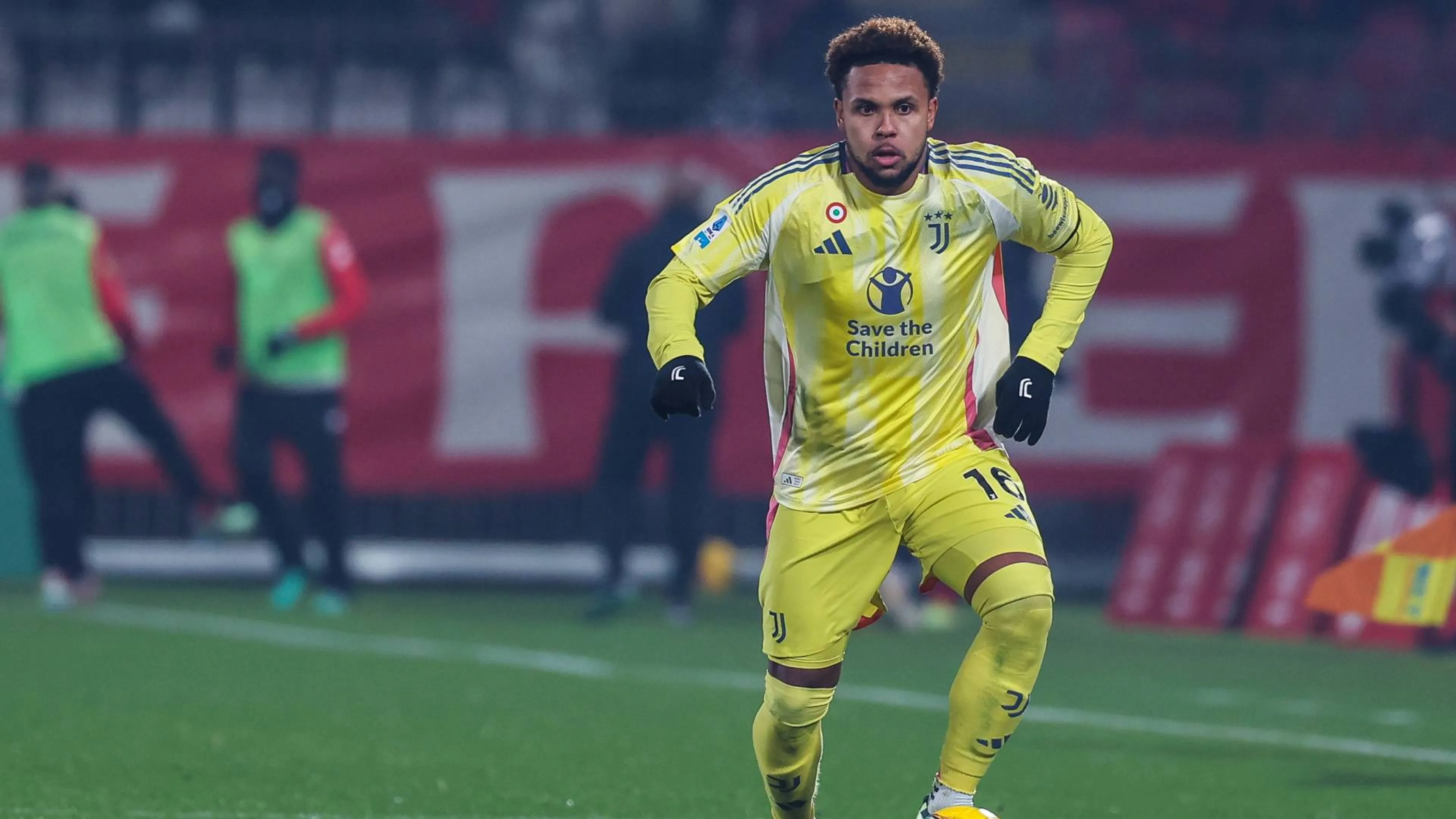 Copertina di Bordata di Pistocchi sul "mano" non fischiato a McKennie: "Spalla? Ci avete preso per dei c******i?"
