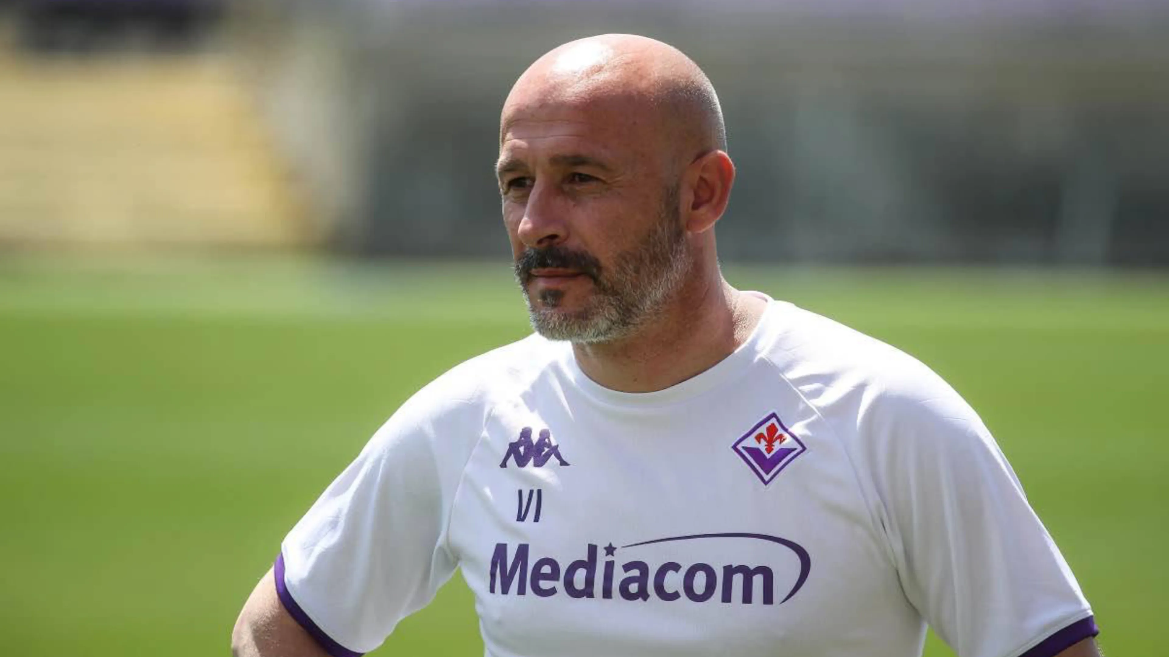 Fiorentina, la canzone sul mancato calciomercato diventa virale tra i tifosi viola