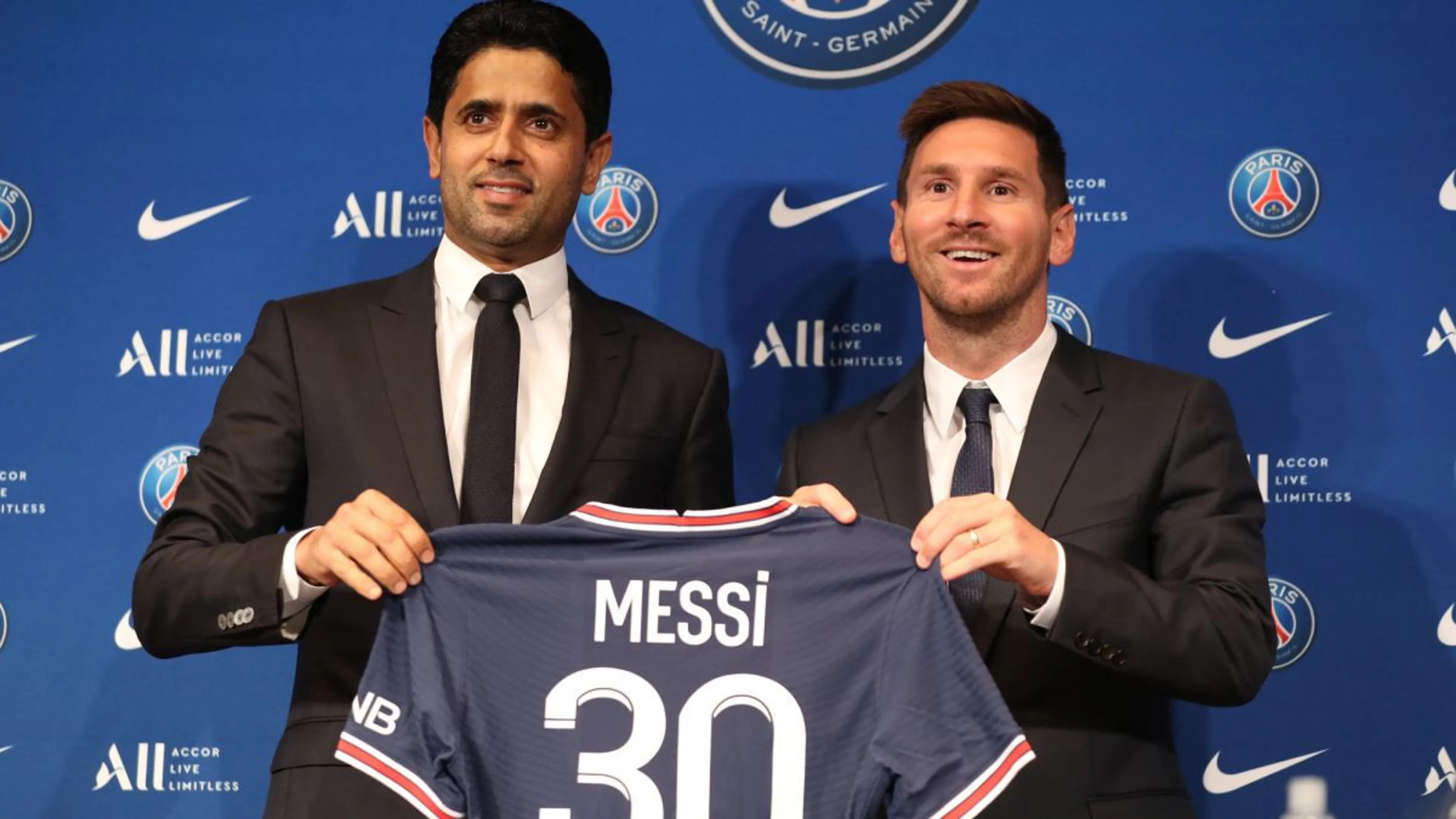 Copertina di Messi al PSG: “Sono felice, sono pronto a vincere tutto qui. Verratti un fenomeno”