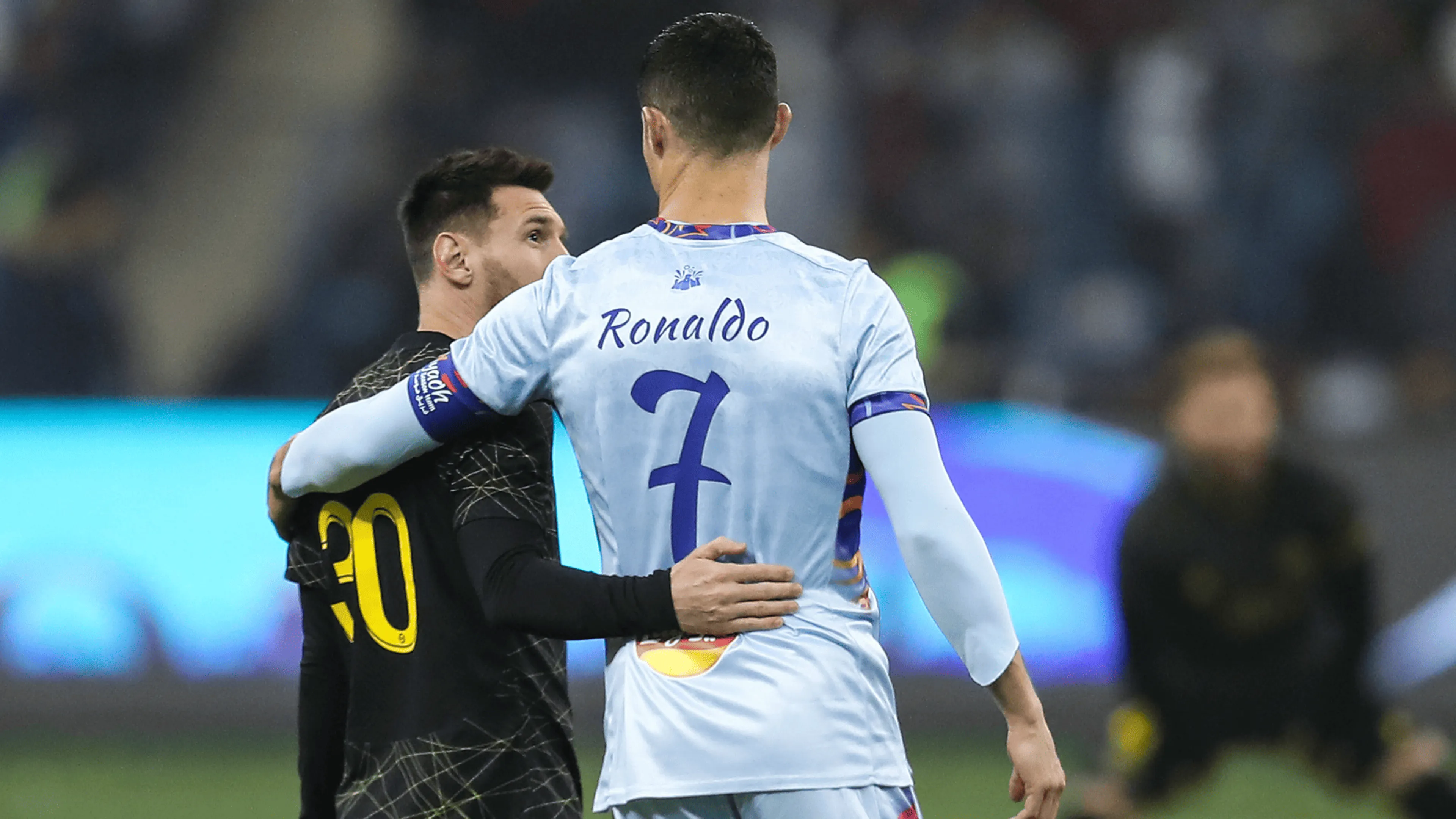 Copertina di Clamorosa indiscrezione: Messi e Cristiano Ronaldo insieme nella stessa squadra! Così Tevez sogna il suo addio al calcio