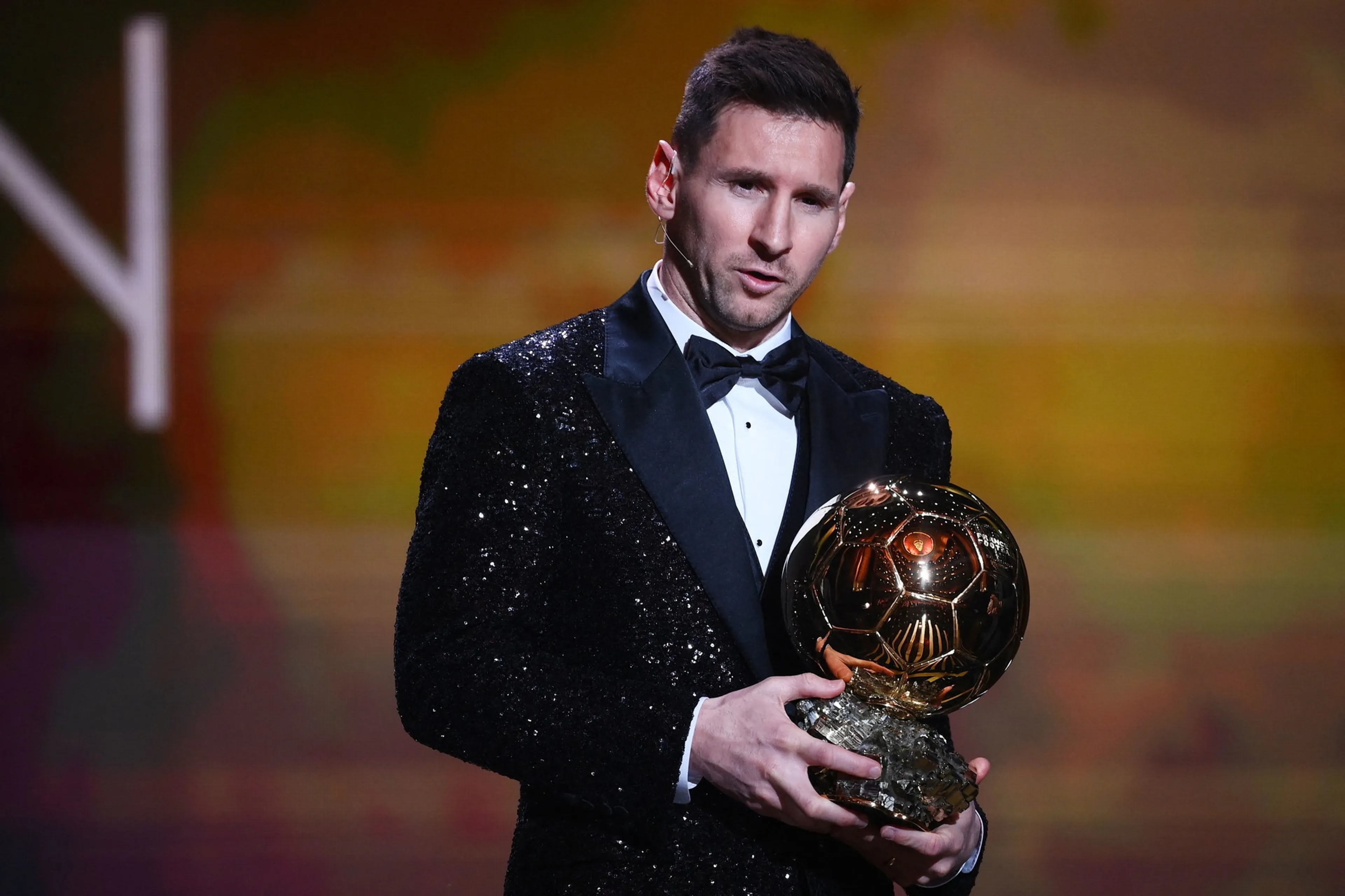 Copertina di Pallone d’Oro: vince Messi, Jorginho sul podio. Donnarumma miglior portiere