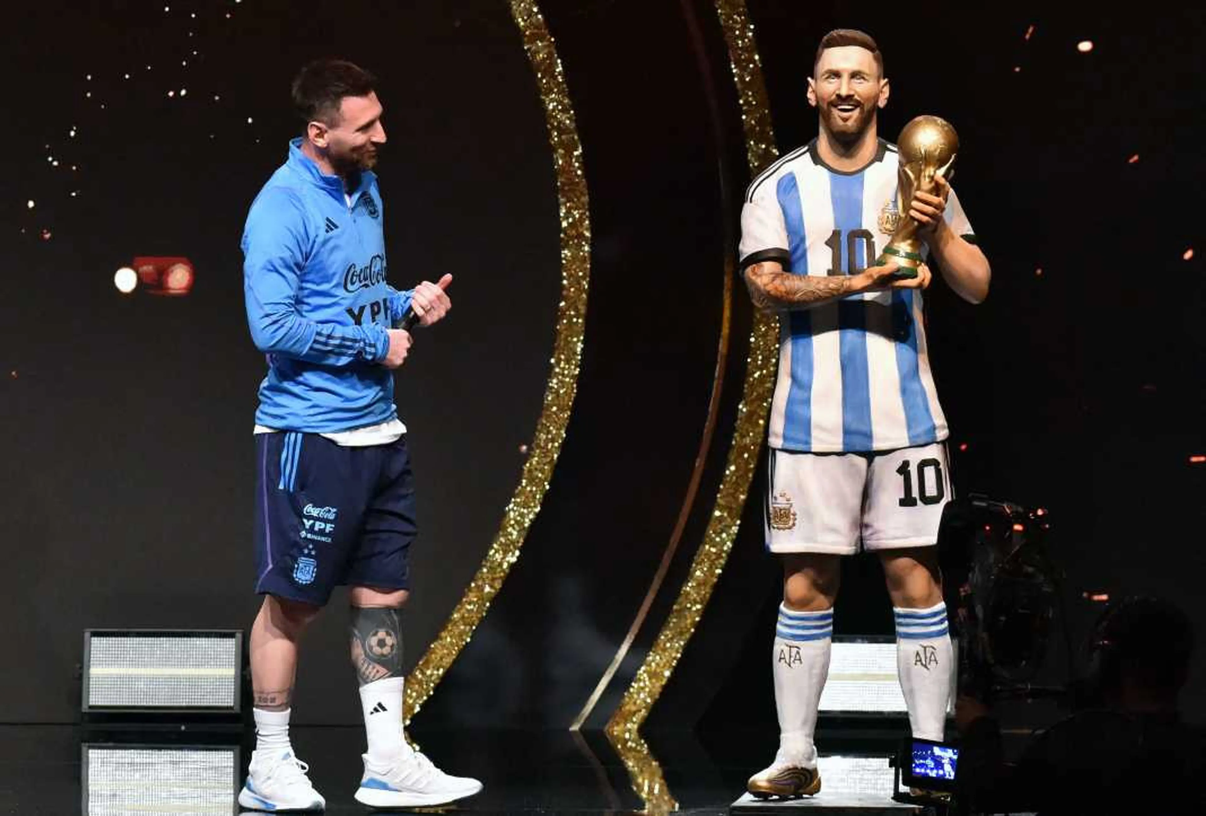 Copertina di Museo CONMEBOL: nuova statua per Messi vicino a Maradona e Pelè
