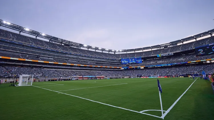 /images/m/e/t/met-life-stadium-new-york-motorolajpg_1750432185045.jpg