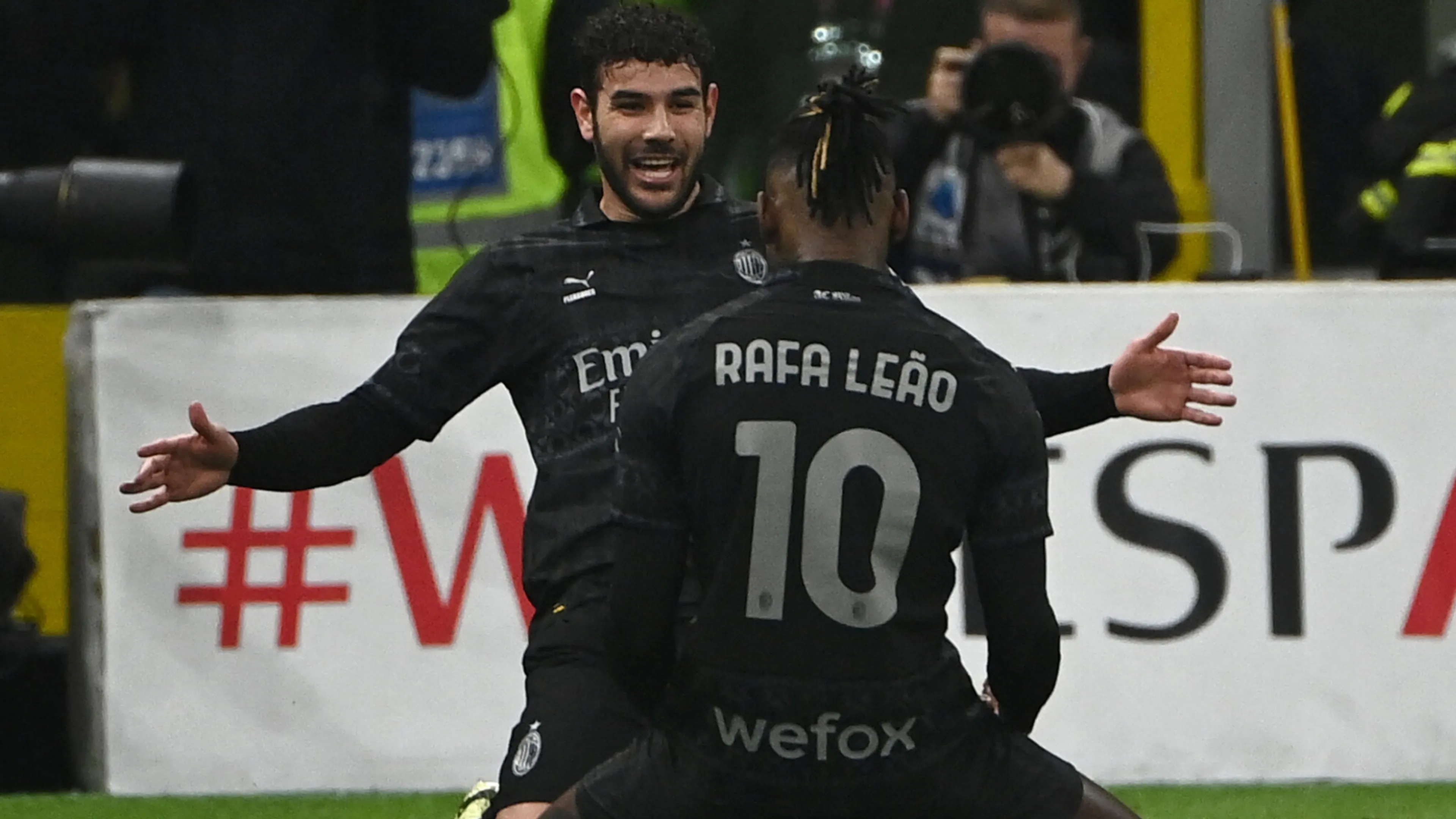 Copertina di Milan-Napoli, l'asse Leao-Theo decide la partita