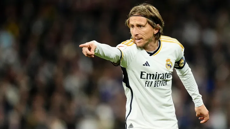 /images/m/o/d/modric-luka-real-madrid.jpg