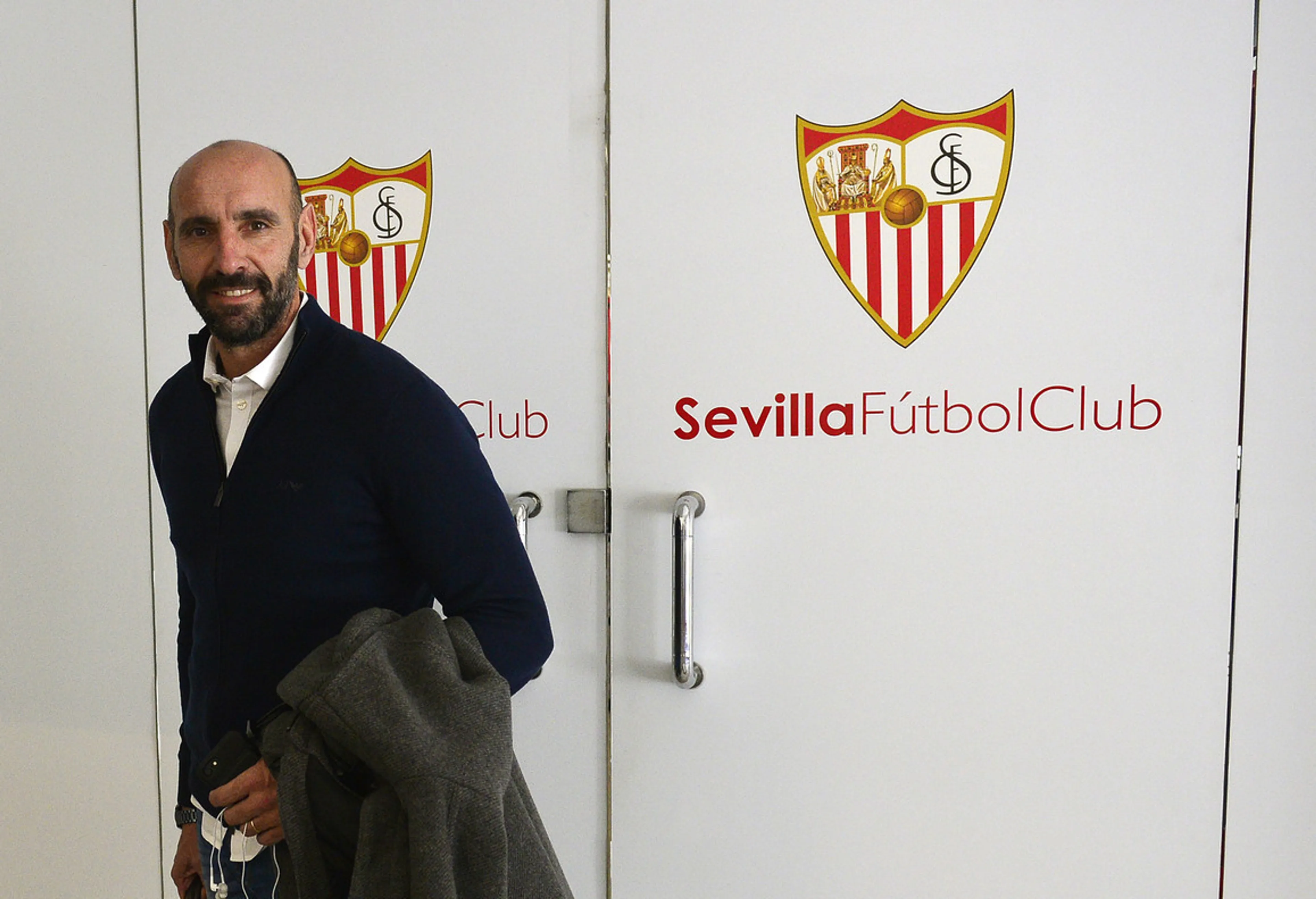 Copertina di Monchi saluta Roma e va a Siviglia: il ritorno del figliol prodigo