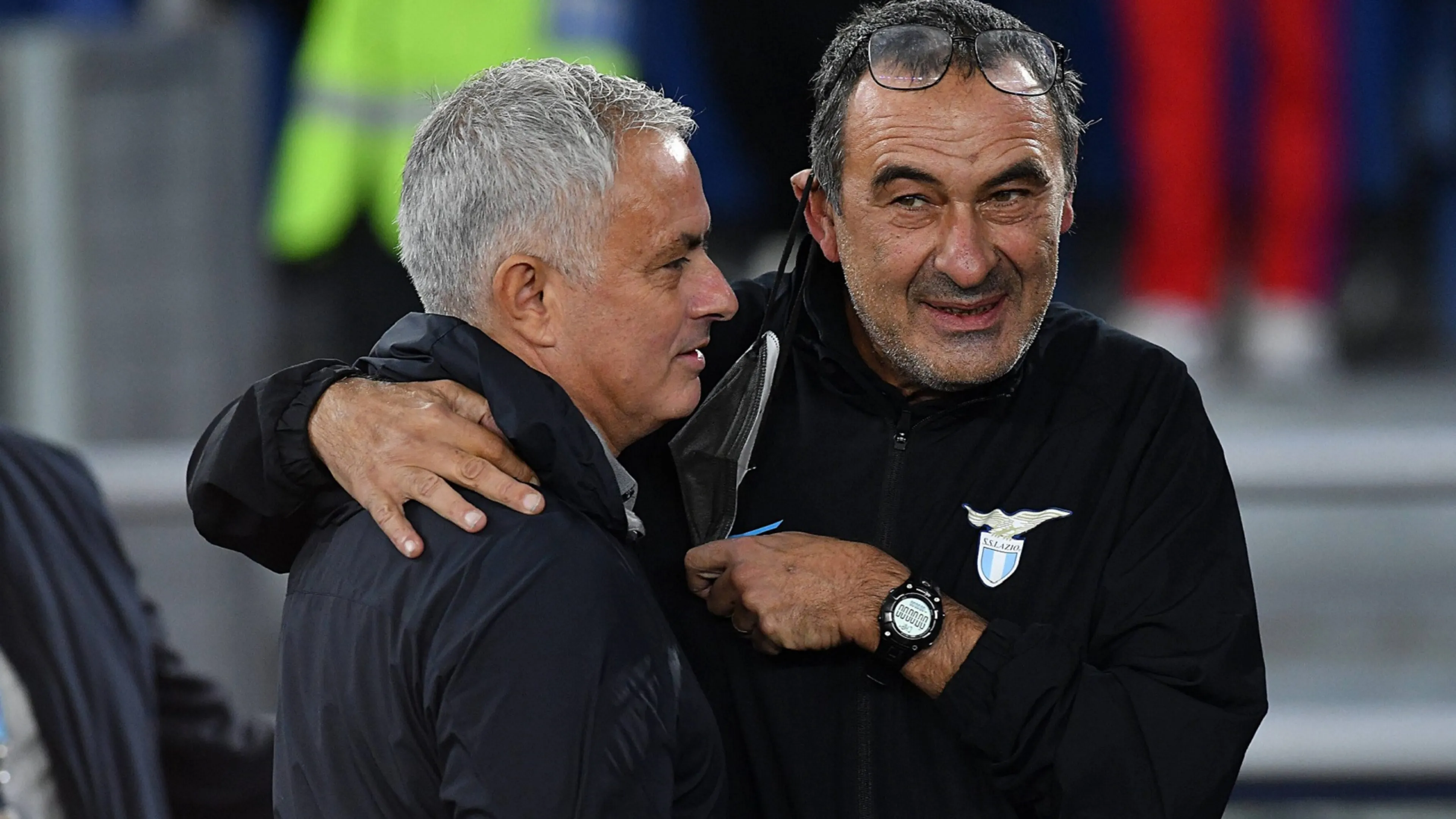 Copertina di Capitale in subbuglio: Sarri e Mourinho con i nervi tesi