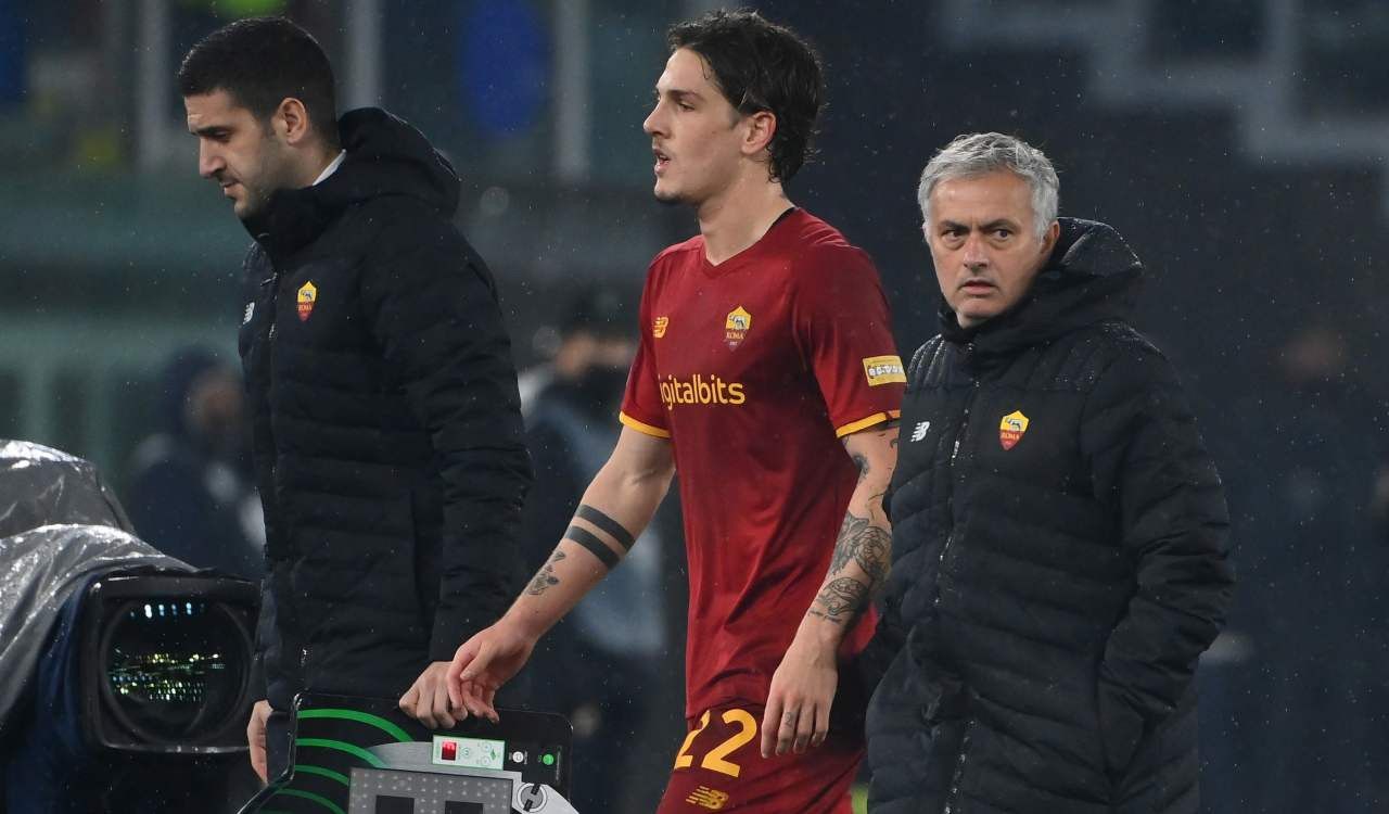 mourinho-consiglia-zaniolo-1