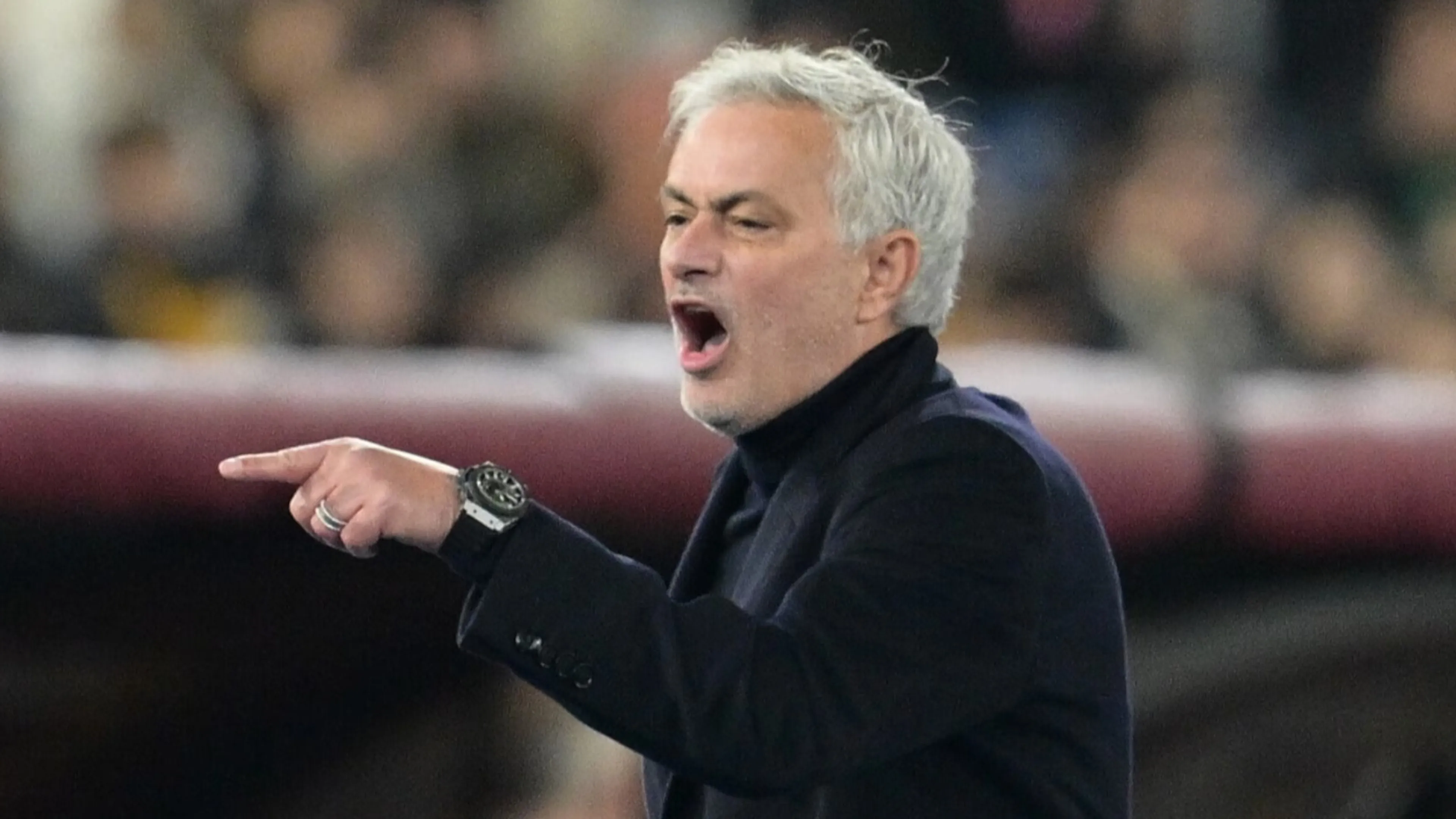 Copertina di "Quella frase di Mourinho scatenò una furiosa lite coi senatori in aereo". Il retroscena dopo Milan Roma