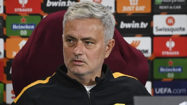 /images/m/o/u/mourinho-real-sociedad.jpg