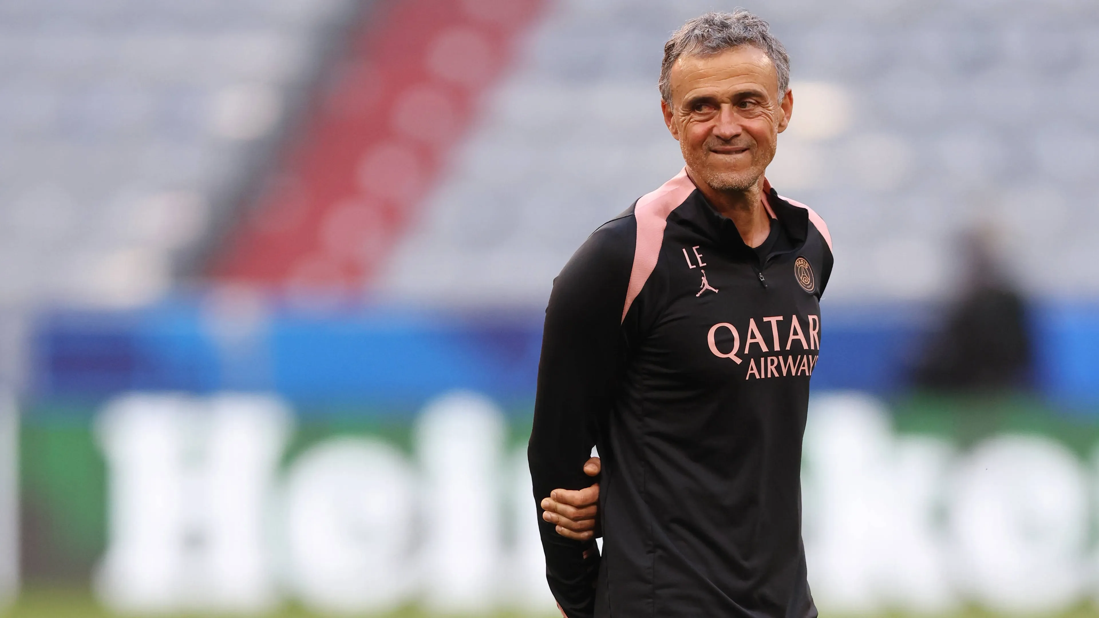 Copertina di Munich Germany 30th May 2025 Luis Enrique coach of Paris St Germain during the UEFA Champions League Final Training session at Munich Football Arena Munich Picture date 30th May 2025 Picture credit should read David Klein Sportimage EDITORIAL USE ONLY No use with unauthorised audio video data fixture lists club league logos or live services Online in match use limited to 120 images no video emulation No use in betting games or single club league player publications SPI 003 DK PSG Training SPI 3966 0003