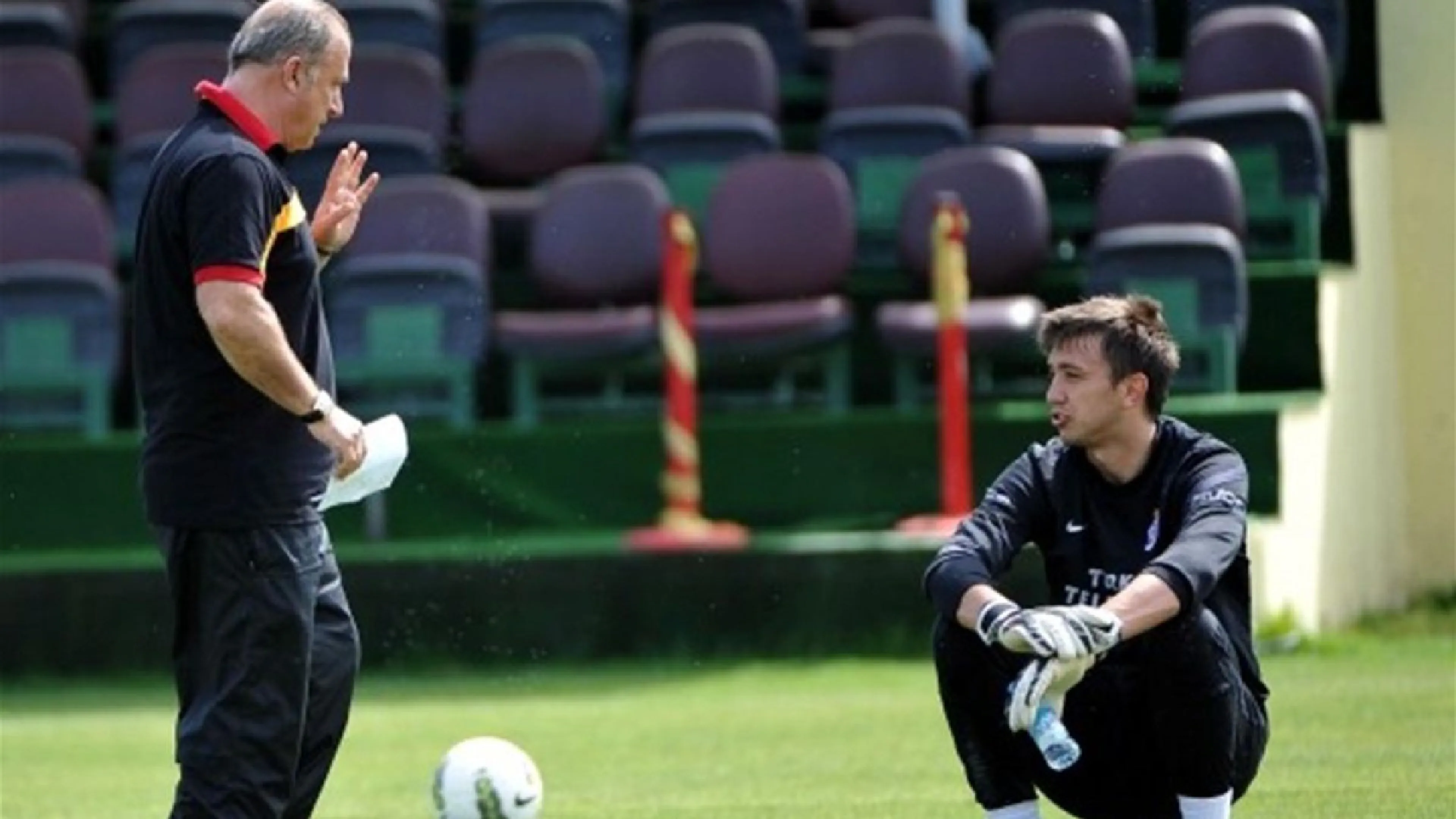La clamorosa truffa ai danni di Muslera e Terim: milioni di euro in fumo