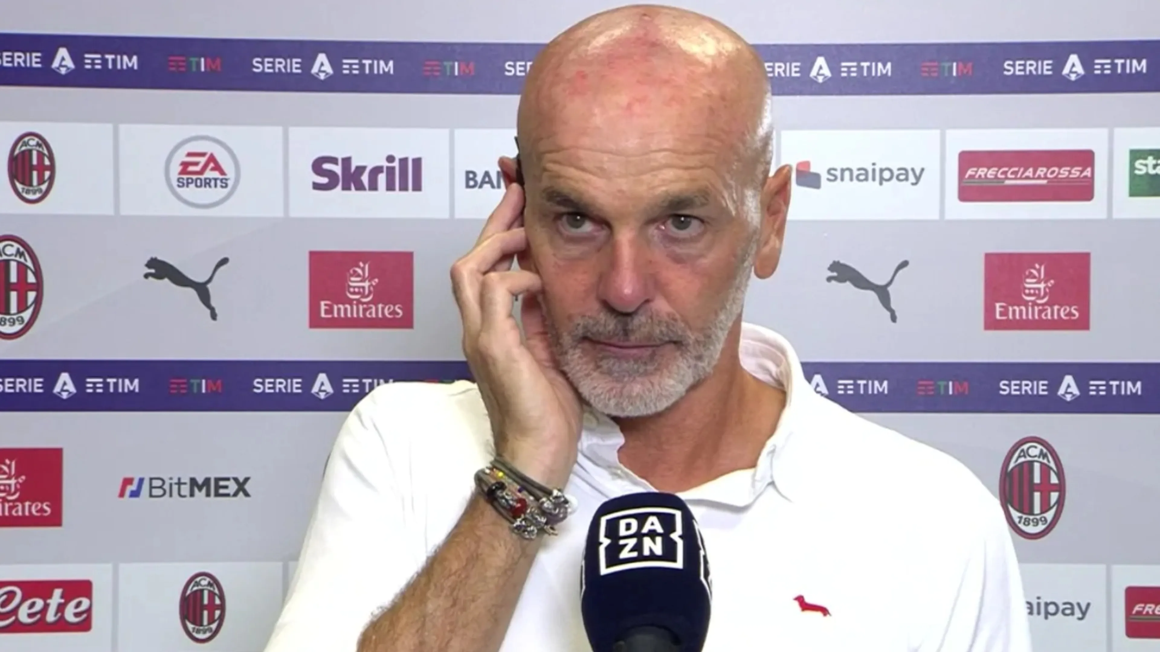 Copertina di Napoli-Milan, Pioli: "Pari ingiusto. Lottiamo per lo scudetto". Poi parla degli infortuni di Pulisic, Kalulu e Pellegrino