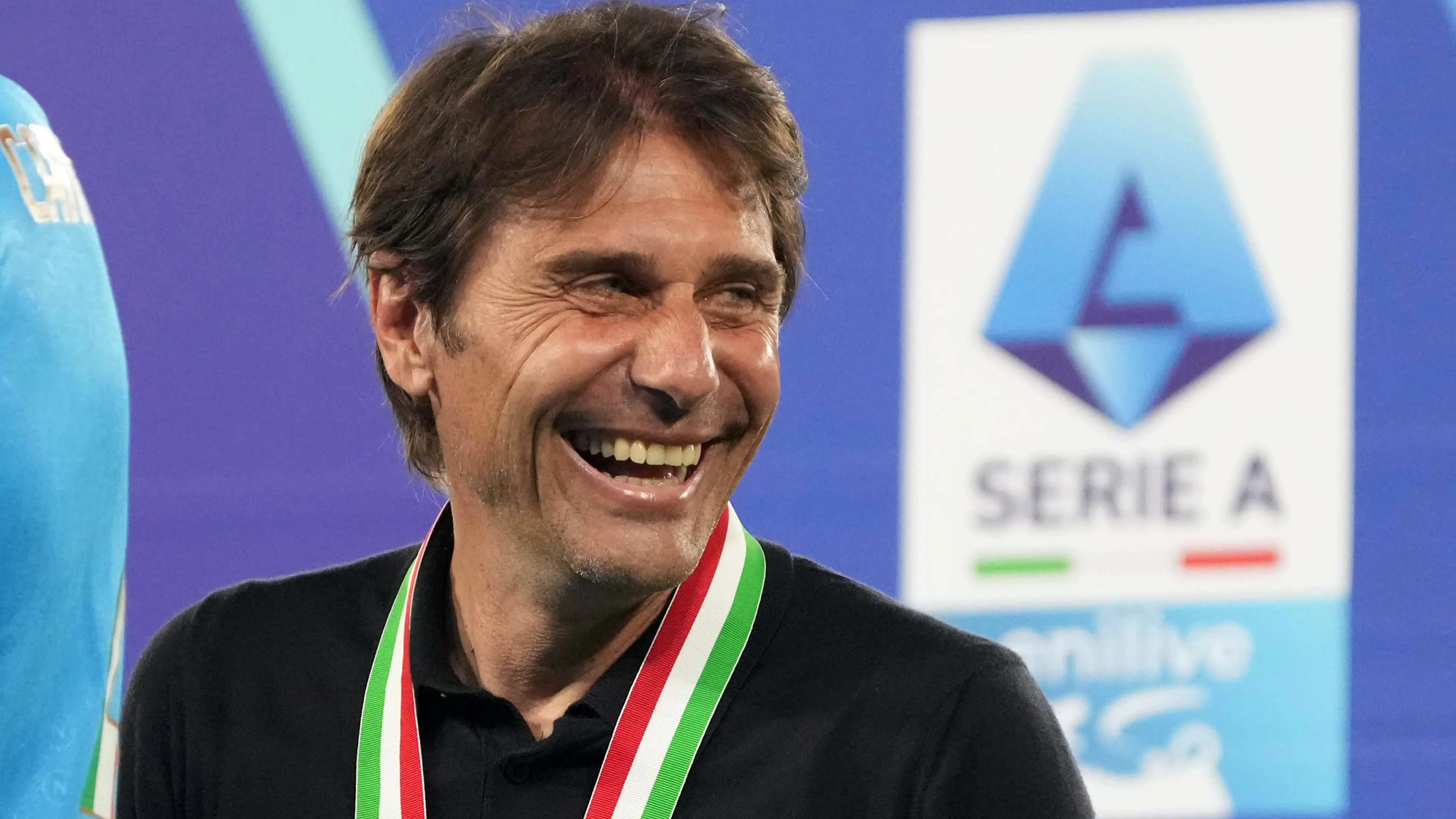 conte napoli moglie