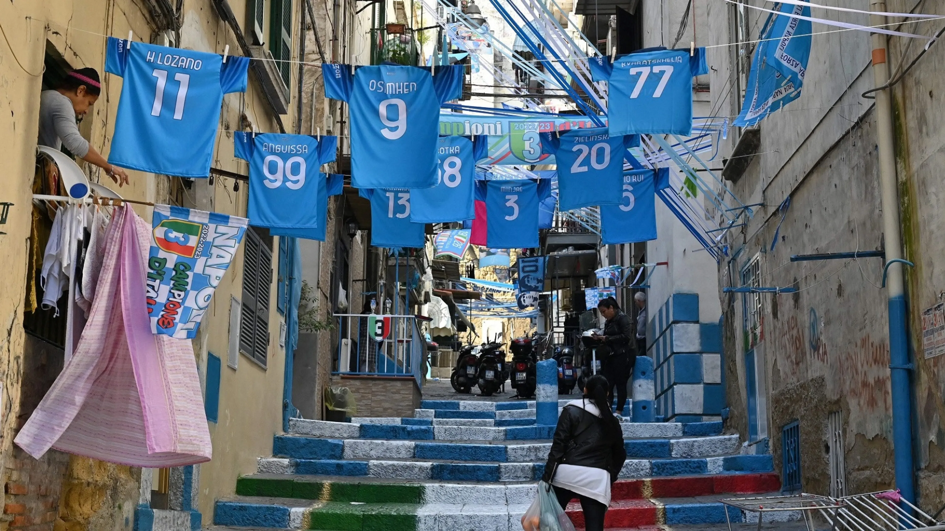 Copertina di Come sarà la festa dello Scudetto a Napoli? Un IA simula i festeggiamenti nel capoluogo