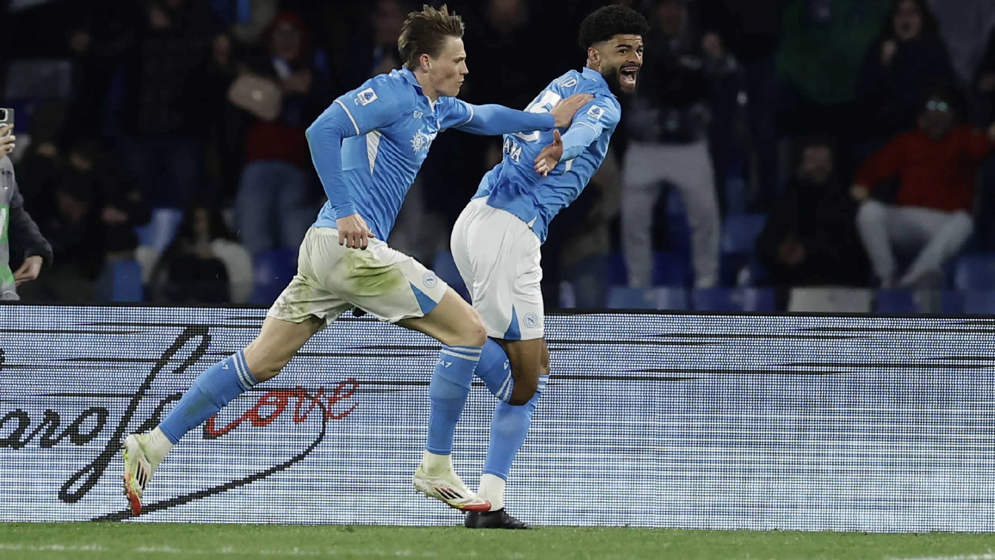 Napoli-Inter, finisce 1-1 al Maradona: a Dimarco risponde Billing. Campionato apertissimo