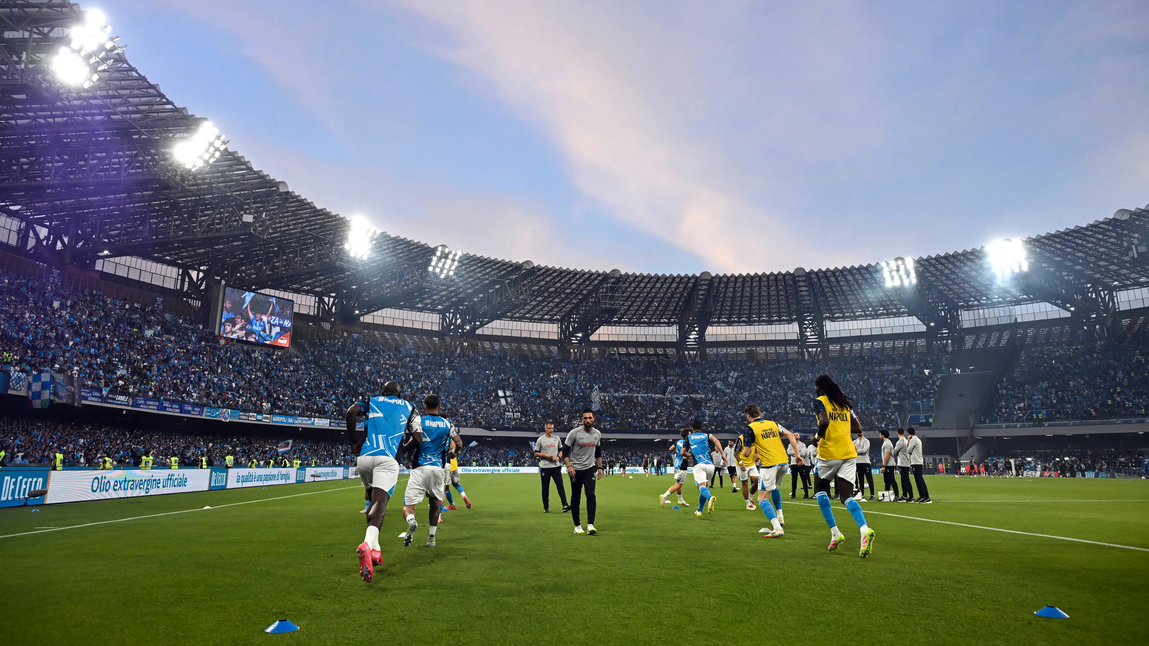 Un mix tra Olimpico e Maracanà: ecco il nuovo stadio del Napoli