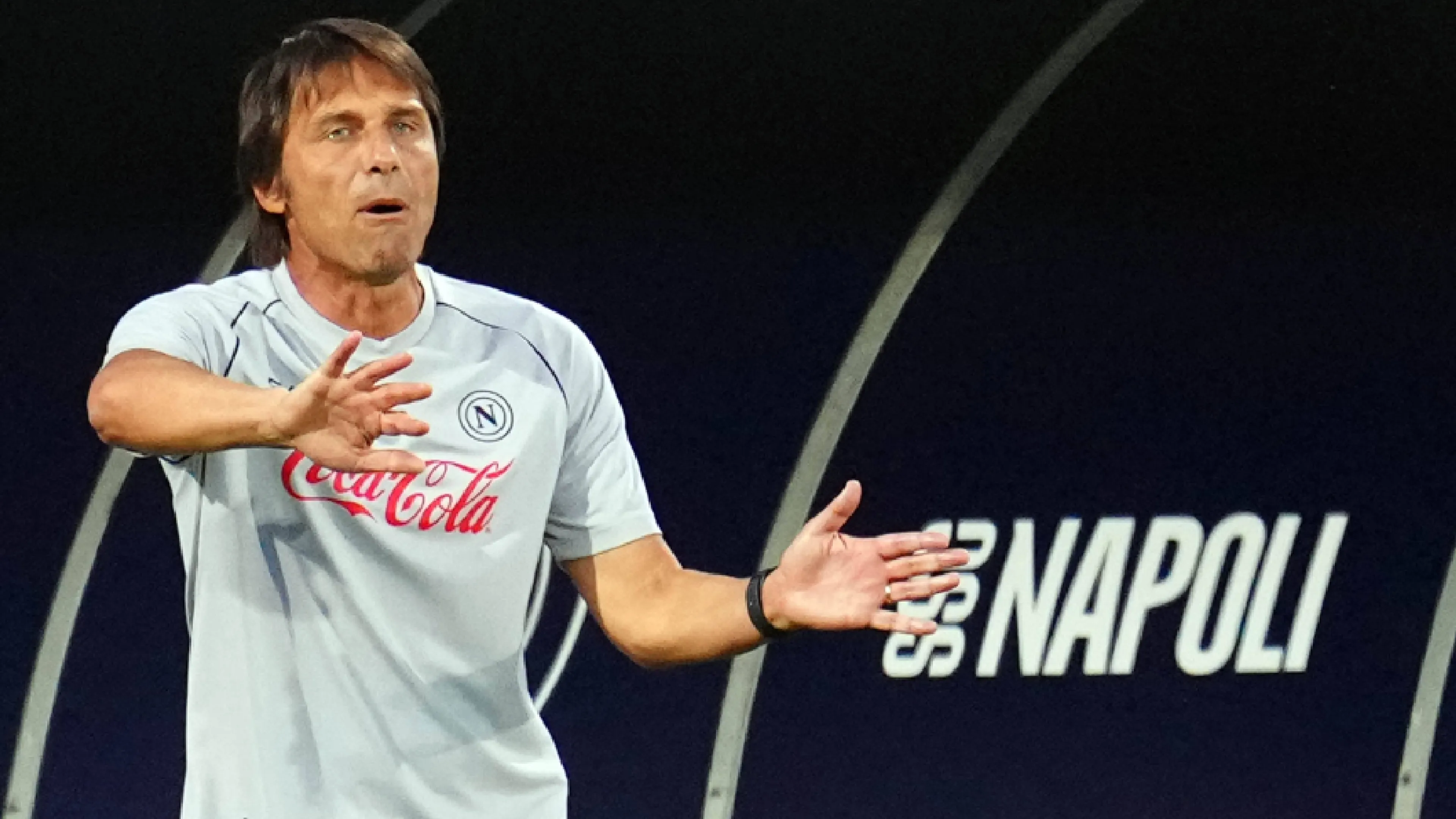 A Napoli è iniziata la rivoluzione di Conte: addirittura 8 giocatori sul piede di partenza