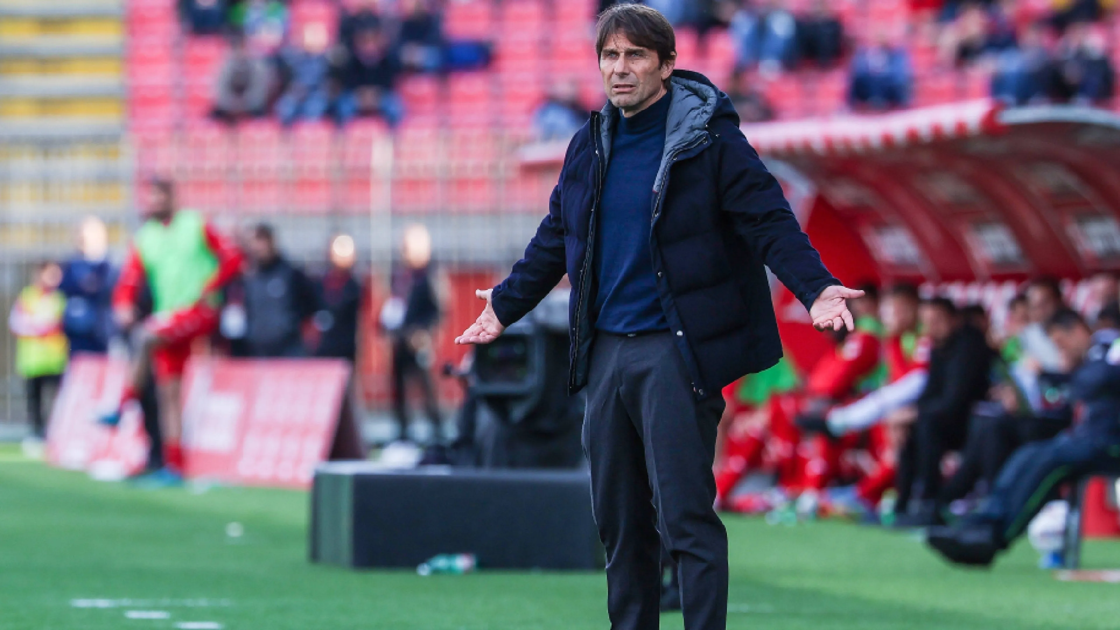 Napoli, altro forfait dell'ultim'ora: Conte costretto a cambiare tutto per il Torino