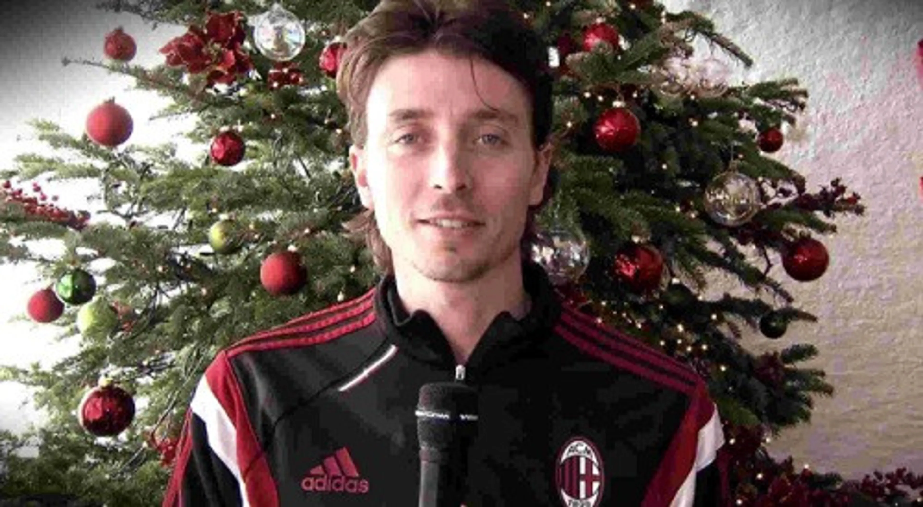Copertina di Natale a Milanello… ma non ride nessuno