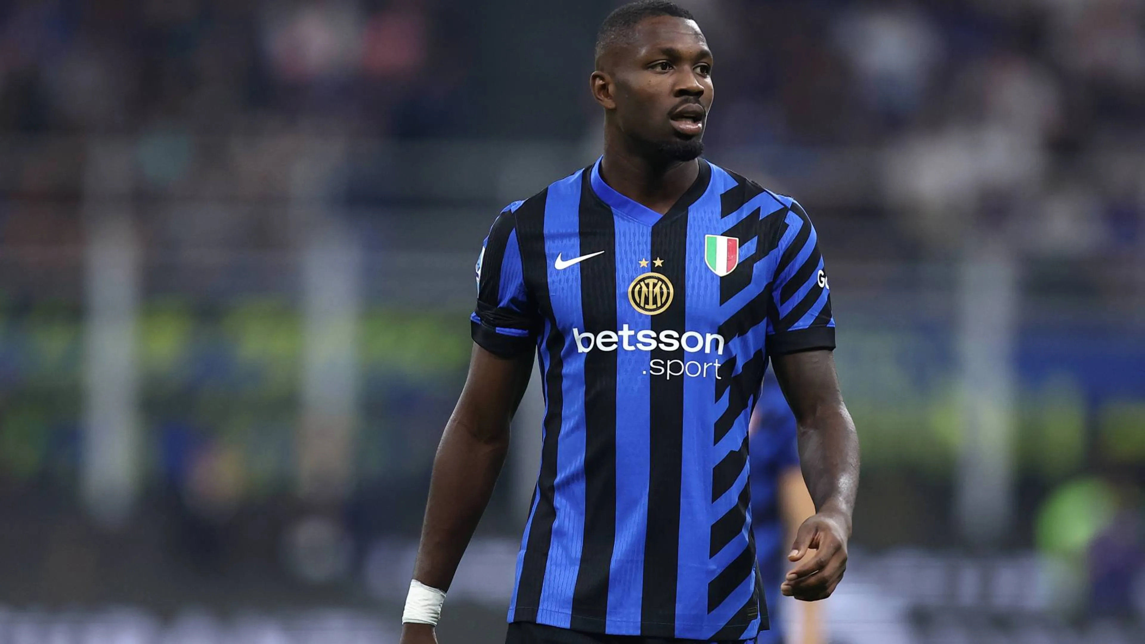 Copertina di Inter, sospiro di sollievo: nessuna lesione per Thuram
